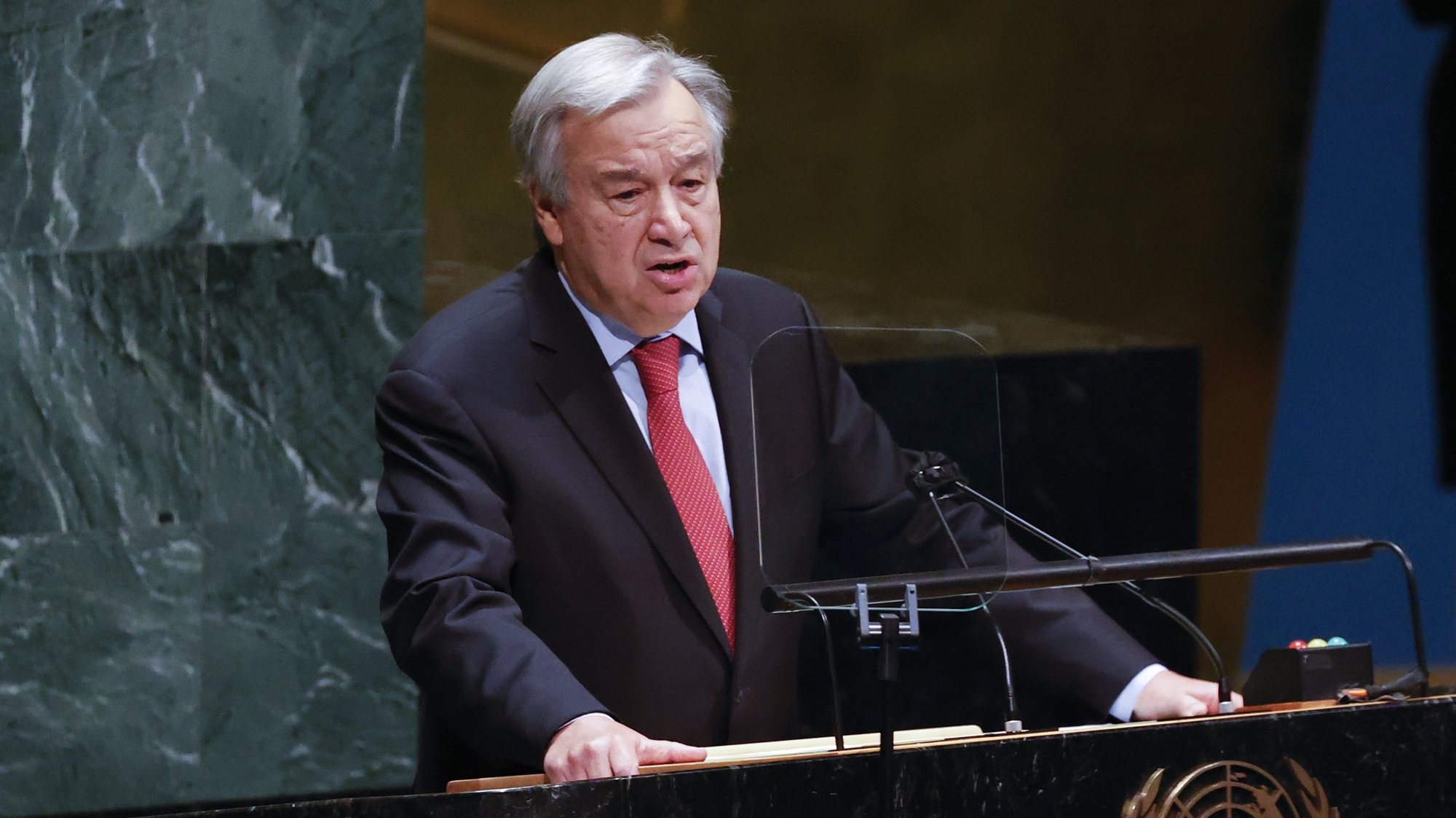 epa09215253 United Nations Secretary General Antonio Guterres addresses the United Nations General Assembly on the situation in the Middle East, including the Palestinian question, at United Nations Headquarters in New York, New York, USA, 20 May 2021.  EPA/JASON SZENES