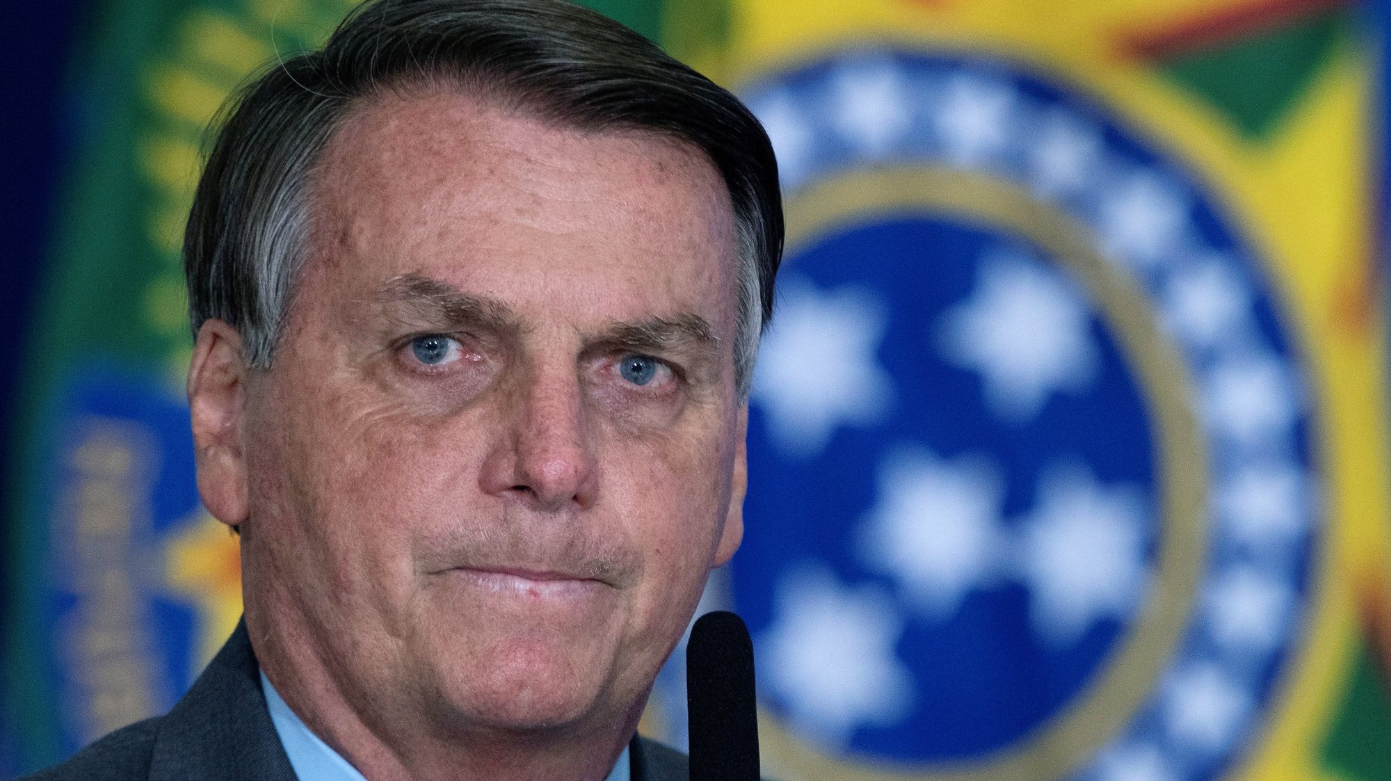 epa09340497 (FILE) - Brazilian President Jair Bolsonaro participates in the launching ceremony of the Los Gigantes de lo Alfalto program, in Brasilia, Brazil, 18 May 2021 (reissued 12 July 2021). Brazilian Federal Police on 12 July 2021 opened an investigation against Brazilian President Bolsonaro for breach of duty over the purchase of Covaxin.  EPA/Joedson Alves *** Local Caption *** 56905212