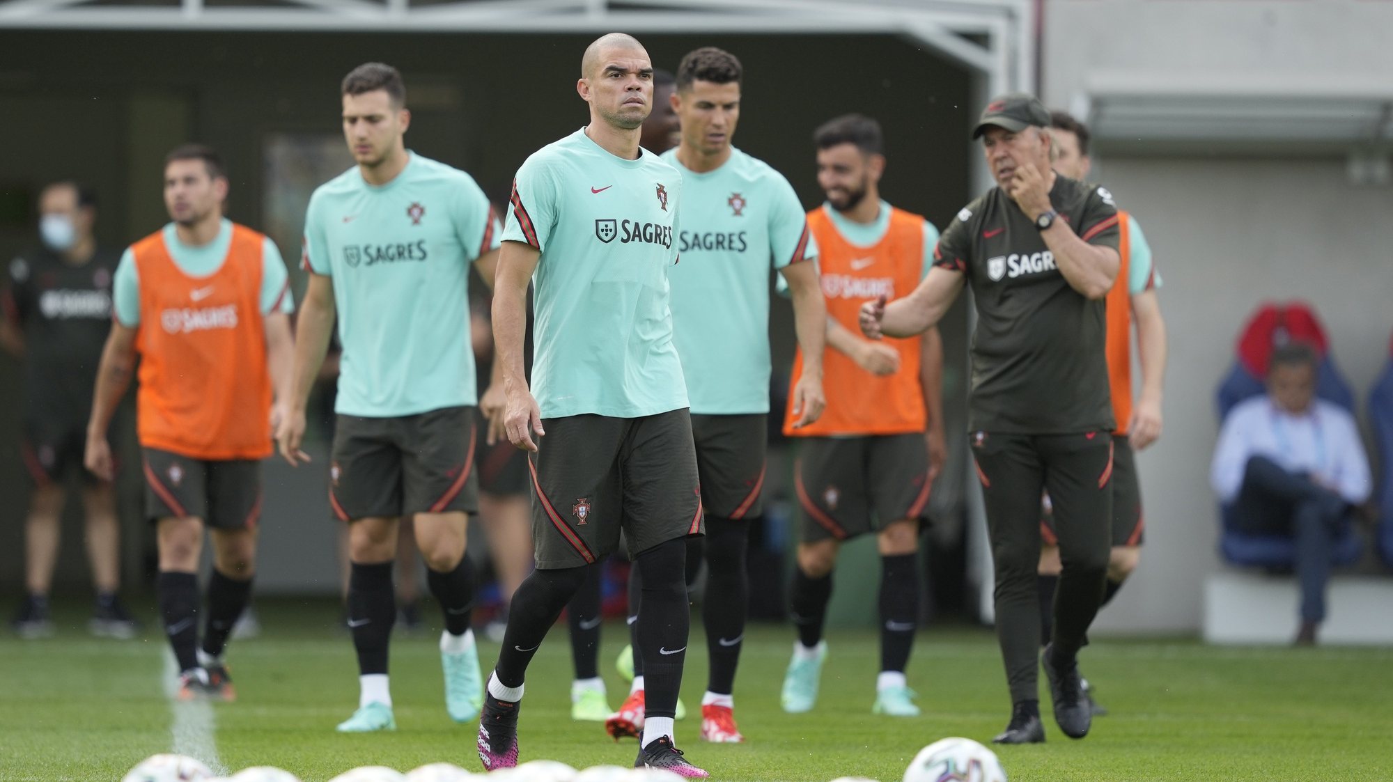 Portugal´s national soccer team players Pepe during a training session at the Illovszky Rudolf Stadium, Hungay, 21 June 2021. Portugal will face France in their UEFA EURO 2020 group F round soccer match on 23 June 2021. HUGO DELGADO/LUSA