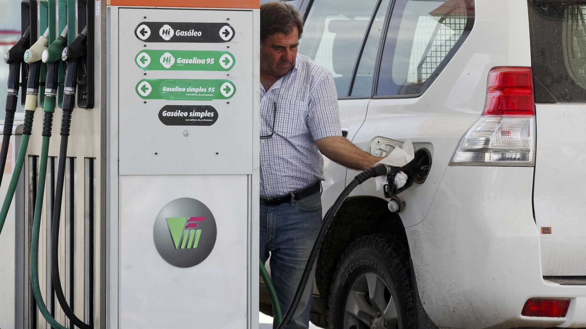 Combustíveis simples não alteram rotina dos raianos, que continuam a abastecer em Espanha