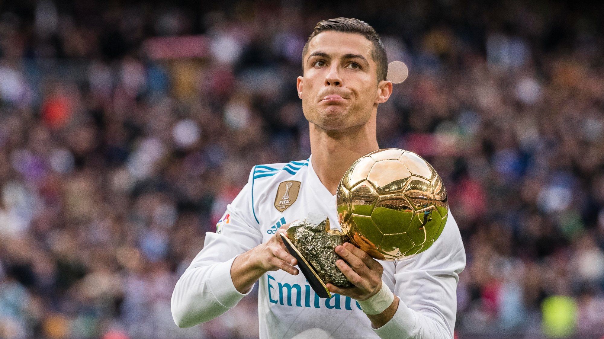 Ronaldo ganhou cinco Bolas de Ouro na carreira, uma no Manchester United e quatro no Real Madrid