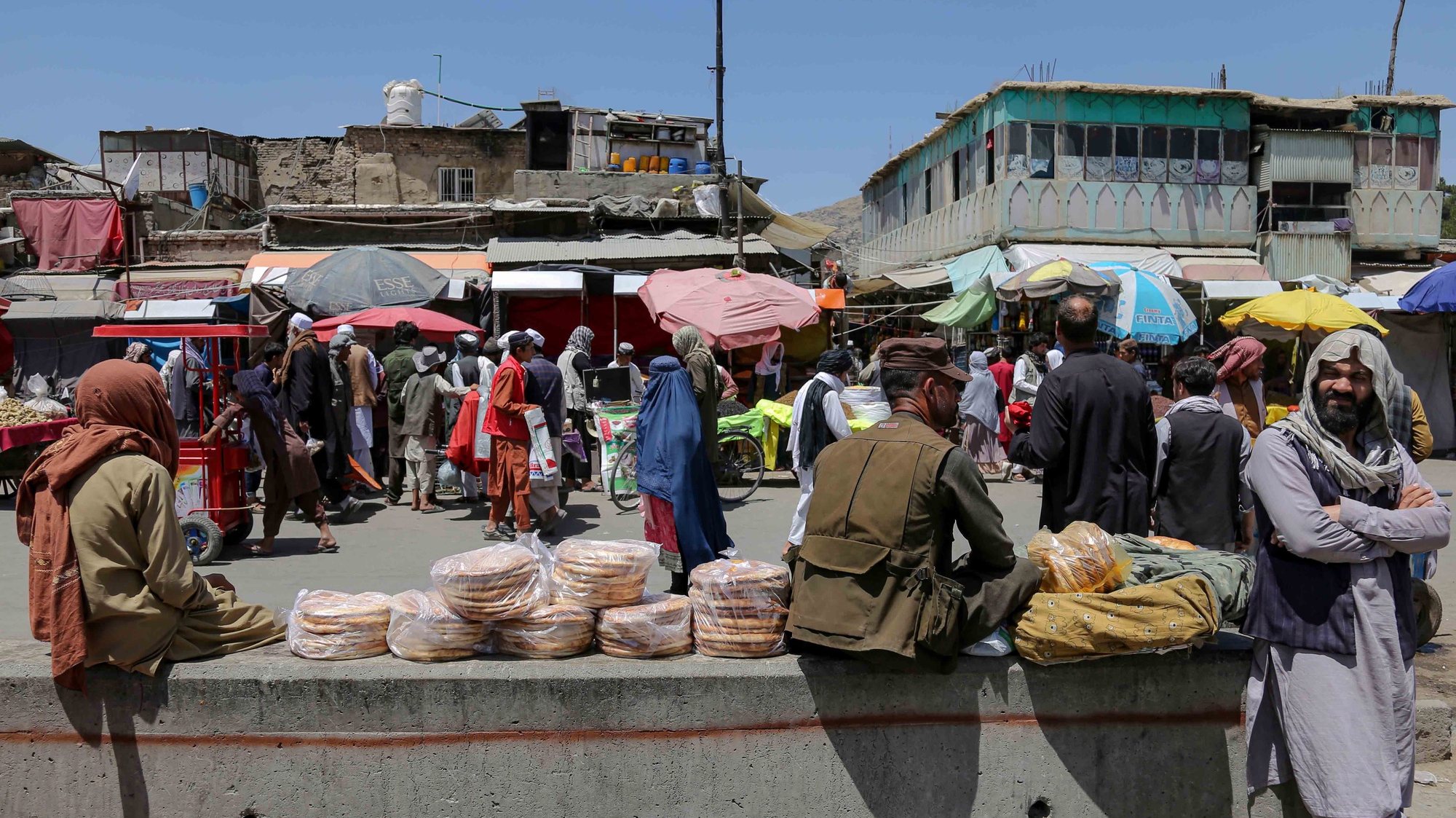 epa10675691 Afghan vendors sell bread on a roadside on the eve of the World Food Safety Day in Kabul, Afghanistan, 06 June 2023. According to report â€˜The Hunger Hotspotsâ€™ released on 29 May by the United Nations, 22 countries will experience an increase in acute food insecurity over the next six months. Afghanistan, Nigeria, Somalia, South Sudan, and Yemen are at the highest alert level, while Haiti, the Sahel, and Sudan are at the highest concern levels. Low to middle income countries will be driven further into crisis due to unusually high global food prices. Pakistan, the Central African Republic, Ethiopia, Kenya, the Democratic Republic of Congo, Syria, and Myanmar are also hotspots of very high concern. The UN has called for urgent humanitarian action to save lives and livelihoods and prevent starvation and death in hotspots where acute hunger is at a high risk of worsening from June to November 2023.  EPA/SAMIULLAH POPAL