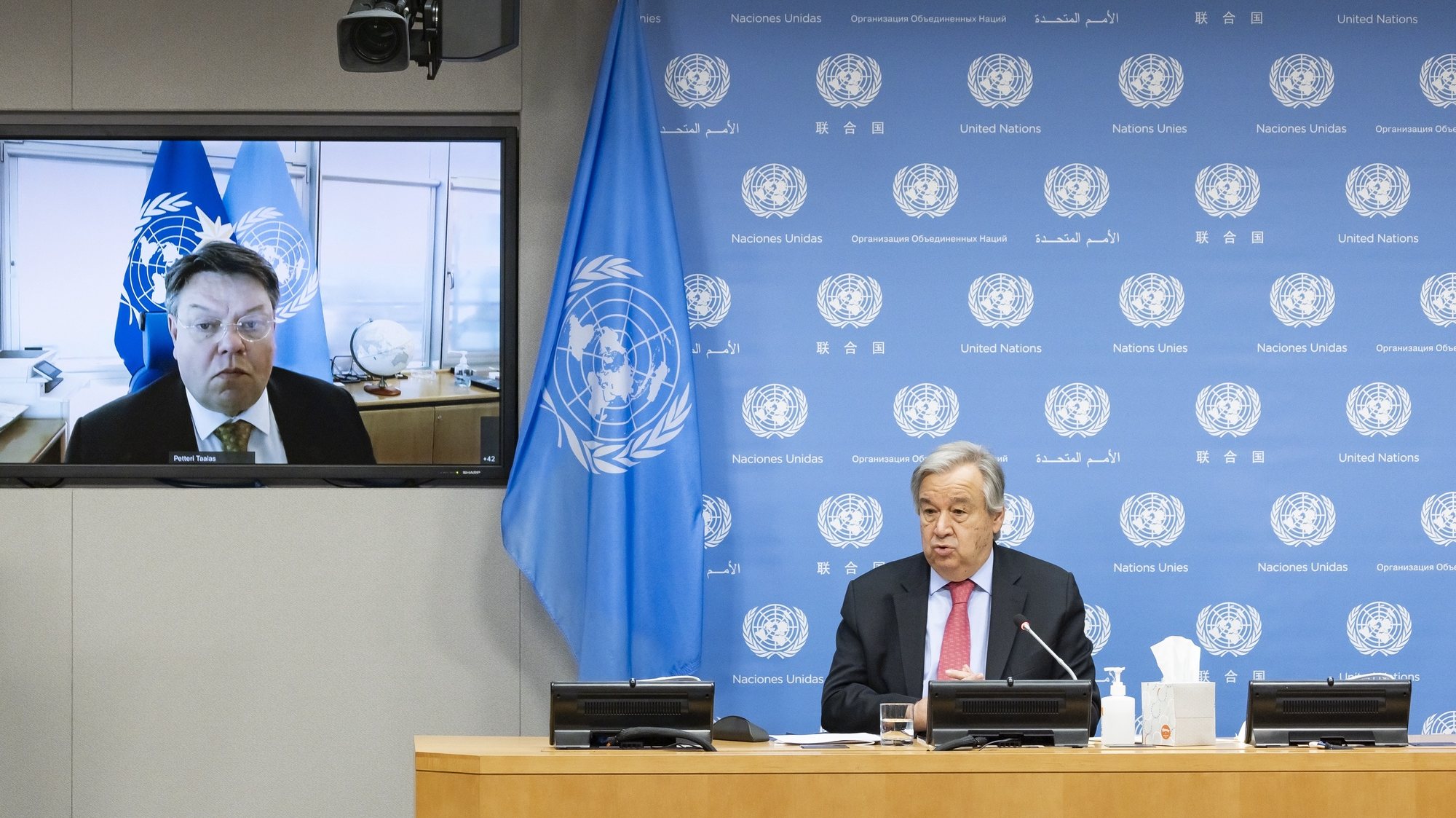 epa09145838 United Nations Secretary-General Antonio Guterres (R) speaks during a partially virtual press conference with Professor Petteri Taalas (L), the Secretary-General of the World Meteorological Organization, about the report ‘State of the Global Climate in 2020’ at United Nations headquarters in New York, New York, USA, 19 April 2021. The report details a number of facts about the global climate including that 2020 was one of the hottest years on record and that the temporary decrease in carbon emissions as a result of the coronavirus pandemic had minimal affect on the concentration of greenhouse gases in the atmosphere.  EPA/JUSTIN LANE