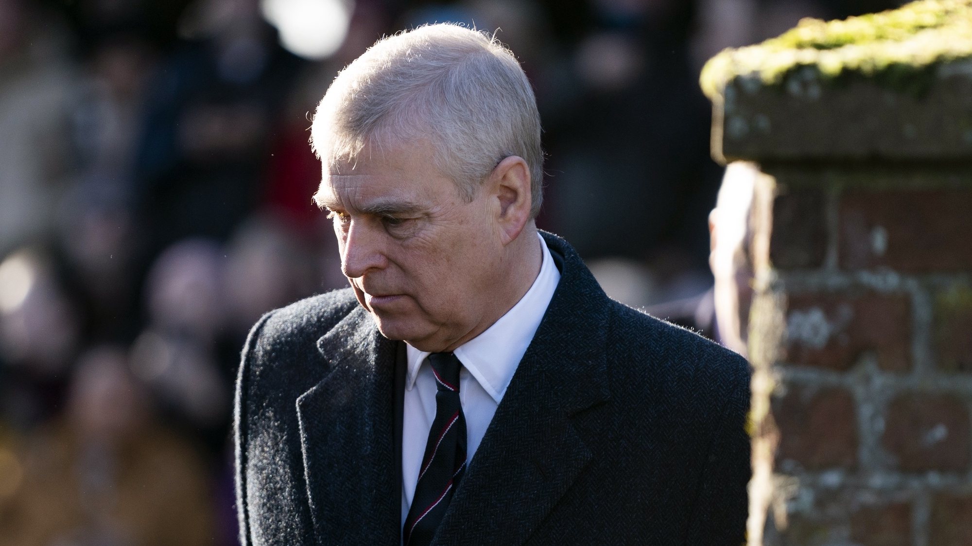 epa08760960 YEARENDER 2020 PERSONALITIESBritain&#039;s Prince Andrew, Duke of York arrives for a church service with Queen Elizabeth II (unseen) at St Mary the Virgin in Hillington, Norfolk, Britain, 19 January 2020. Prince Andrew had been asked by US authorities to testify in the Epstein sexual abuse case. EPA/WILL OLIVER *** Local Caption *** 55780798