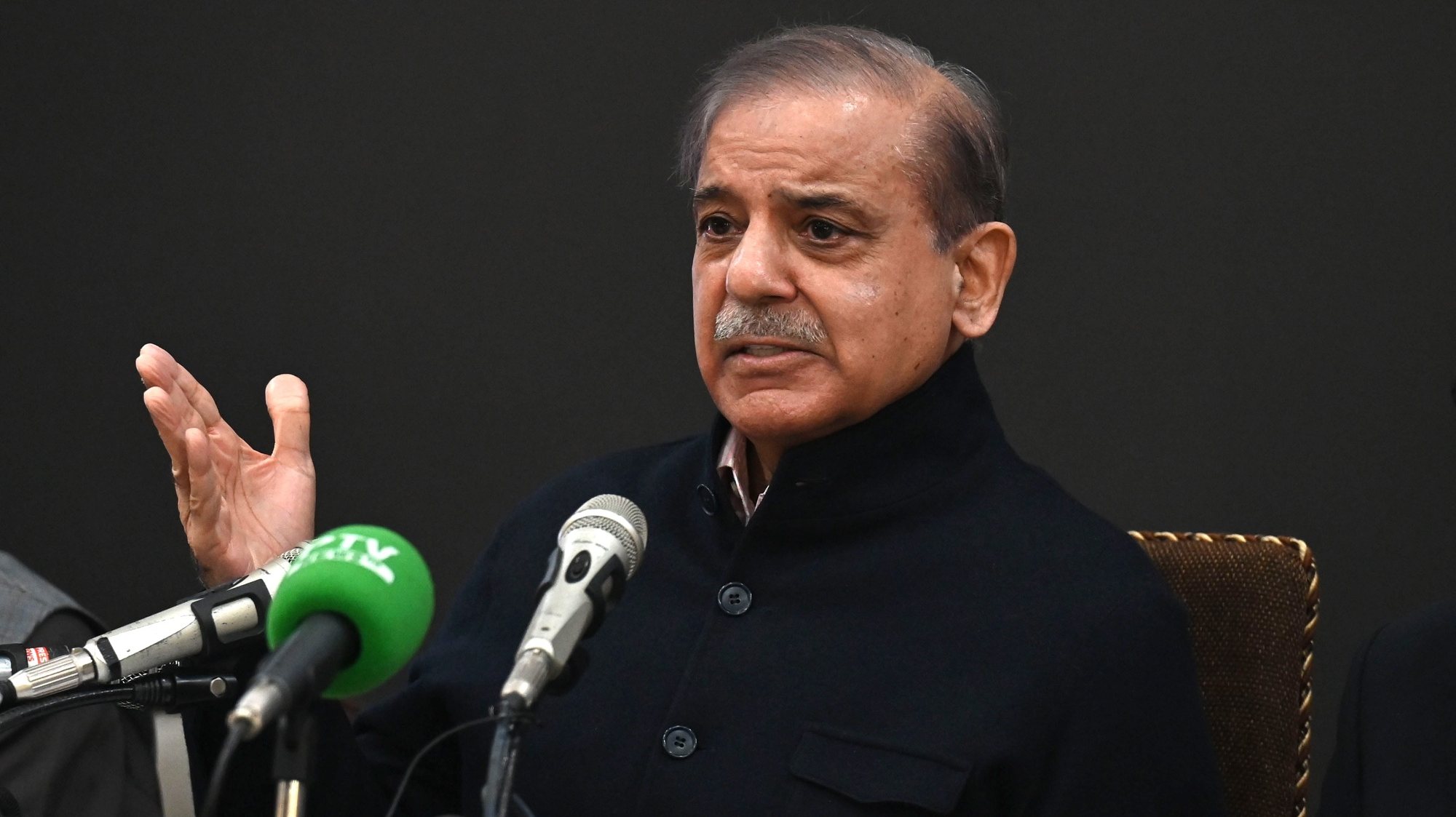 epa11150098 Pakistan&#039;s former prime minister and leader of the Pakistan Muslim League-Nawaz (PML-N) party Shehbaz Sharif speaks during a press conference in Lahore, Pakistan, 13 Feburay 2024. PML-N president Shahbaz Sharif announced that the party will sit on the opposition benches if independent candidates form a government at the Centre. He stated that PML-N is in contact with PPP, MQM-P, and JUI parties and they will form an alliance under the leadership of Nawaz Sharif.  EPA/RAHAT DAR