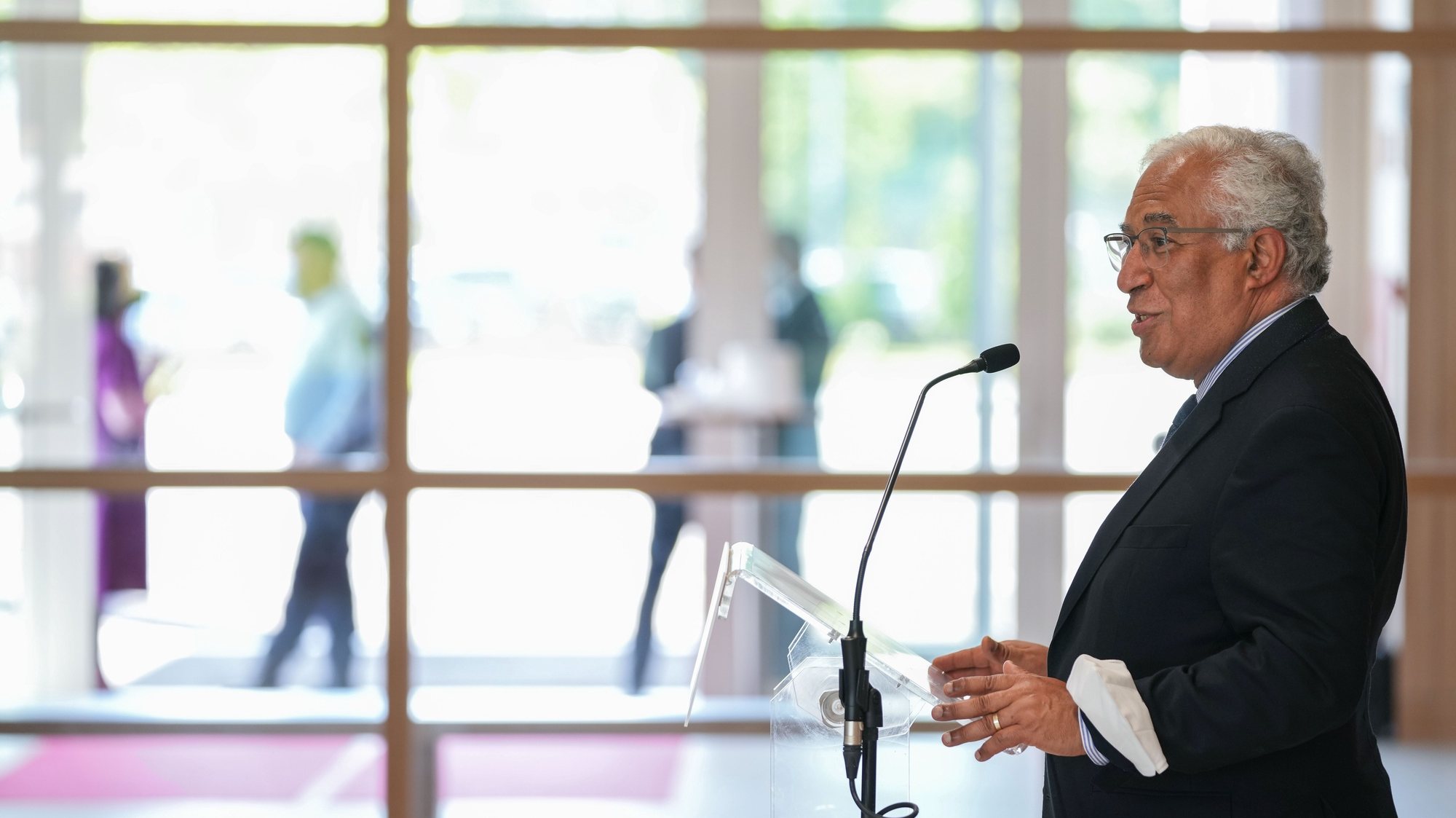 O primeiro-ministro, António Costa, intervém durante a inauguração da requalificação da Escola Básica e Secundária de Muralhas do Minho, Valença, 26 de abril de 2021. HUGO DELGADO/LUSA