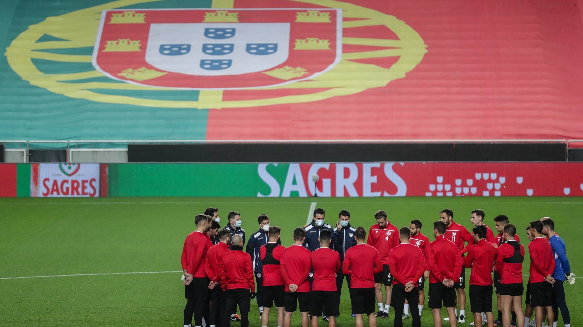Andorra&#039;s national soccer team headcoach Koldo Alvarez giving instructions to his players during the training session of his team on the Luz stadium in Lisbon, Portugal, 10th November 2020. Andorra&#039;s playing tomorrow against Portugal on a friendly match. TIAGO PETINGA/LUSA
