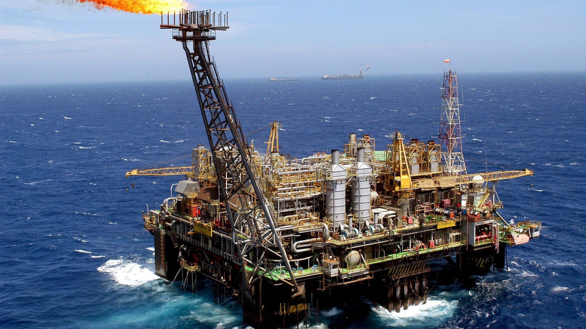 plataforma marítima petrolífera da Petrobras