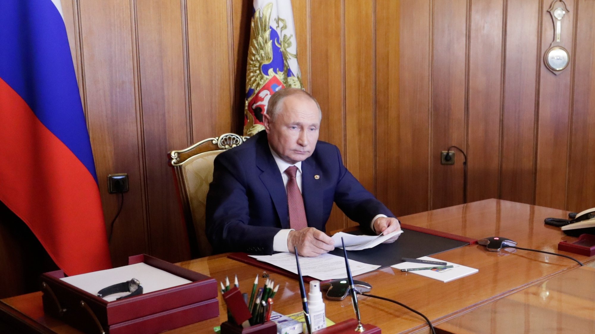 epa09563900 epa09563895 Russian President Vladimir Putin attends a meeting of the Supreme State Council of the Union State of Russia and Belarus via videoconference call  in Sevastopol, Crimea, 04 November 2021. Vladimir Putin makes a working trip to the Crimean peninsula on the National Unity Day which Russia marks on 04 November.  EPA/MIKHAIL METZEL / KREMLIN POOL / SPUTNIK / POOL MANDATORY CREDIT