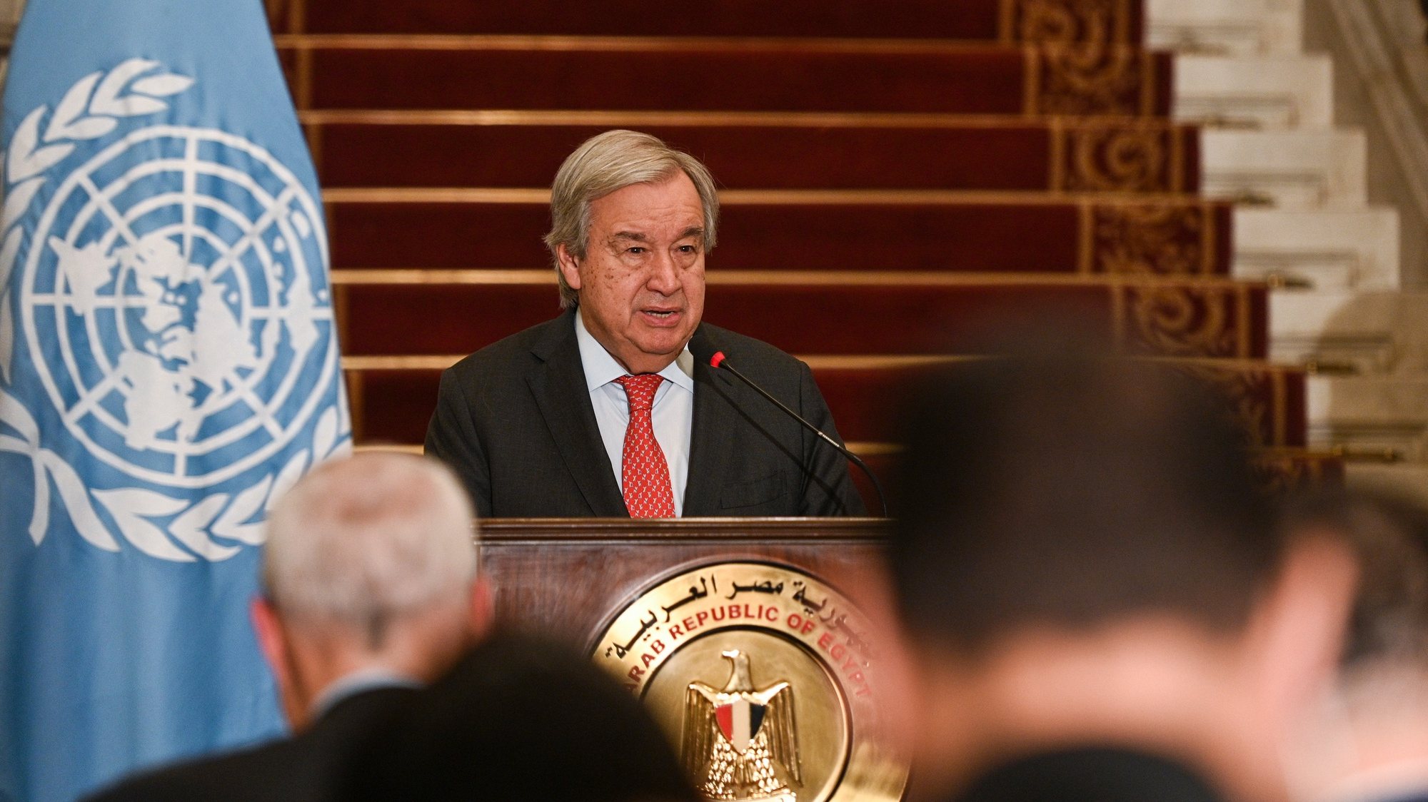 epa10927498 United Nations (UN) Secretary-General Antonio Guterres attends a joint press conference with Egypt&#039;s Foreign Minister Shoukry after their meeting in Cairo, Egypt, 19 October 2023. Guterres is in Egypt on an official visit.  EPA/MOHAMED HOSSAM