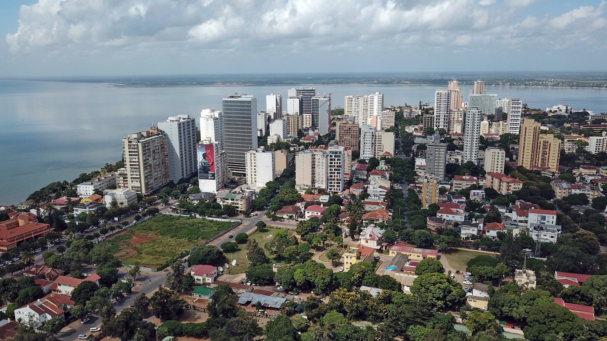 Fotografia aérea sobre a cidade de Maputo, Moçambique, 09 de março de 2020. ANTÓNIO SILVA/LUSA
