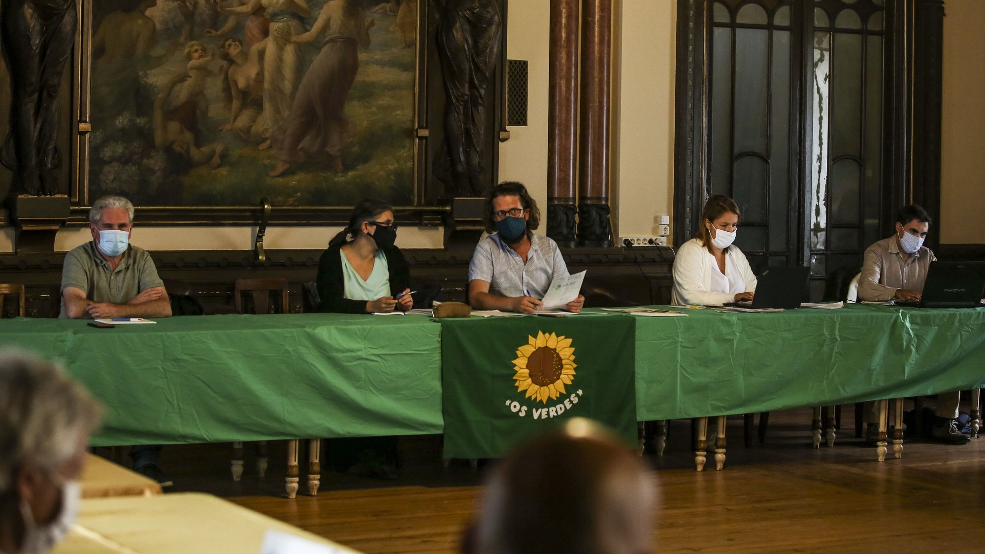 Dirigentes do partido ecologista &quot;Os Verdes&quot; (PEV) durante o Conselho Nacional do partido, em Lisboa, 26 de setembro de 2020. NUNO FOX/LUSA