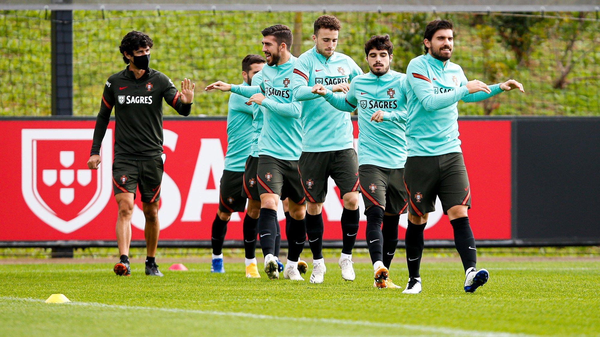 A handout photo made available by Portuguese Football Federation (FPF) shows Portugal players during a training session for the upcoming match with Croacia to be played next Tuesdayy, Oeiras, Portugal, 15th November 2020. FPF/LUSA