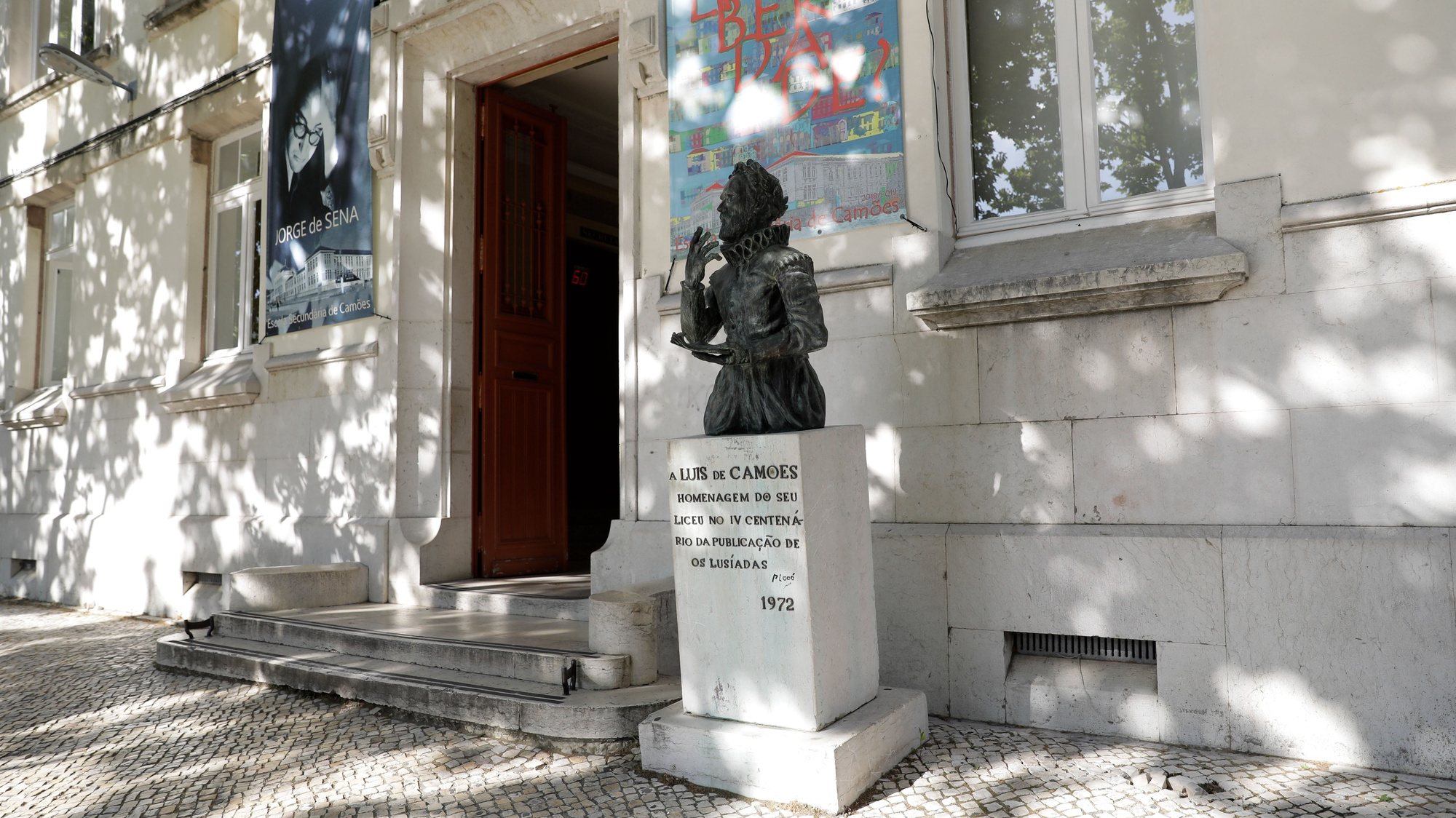 Busto do poeta Luis Vaz de Camões, no liceu em Lisboa, 5 de junho de 2019. ANTÓNIO COTRIM/LUSA