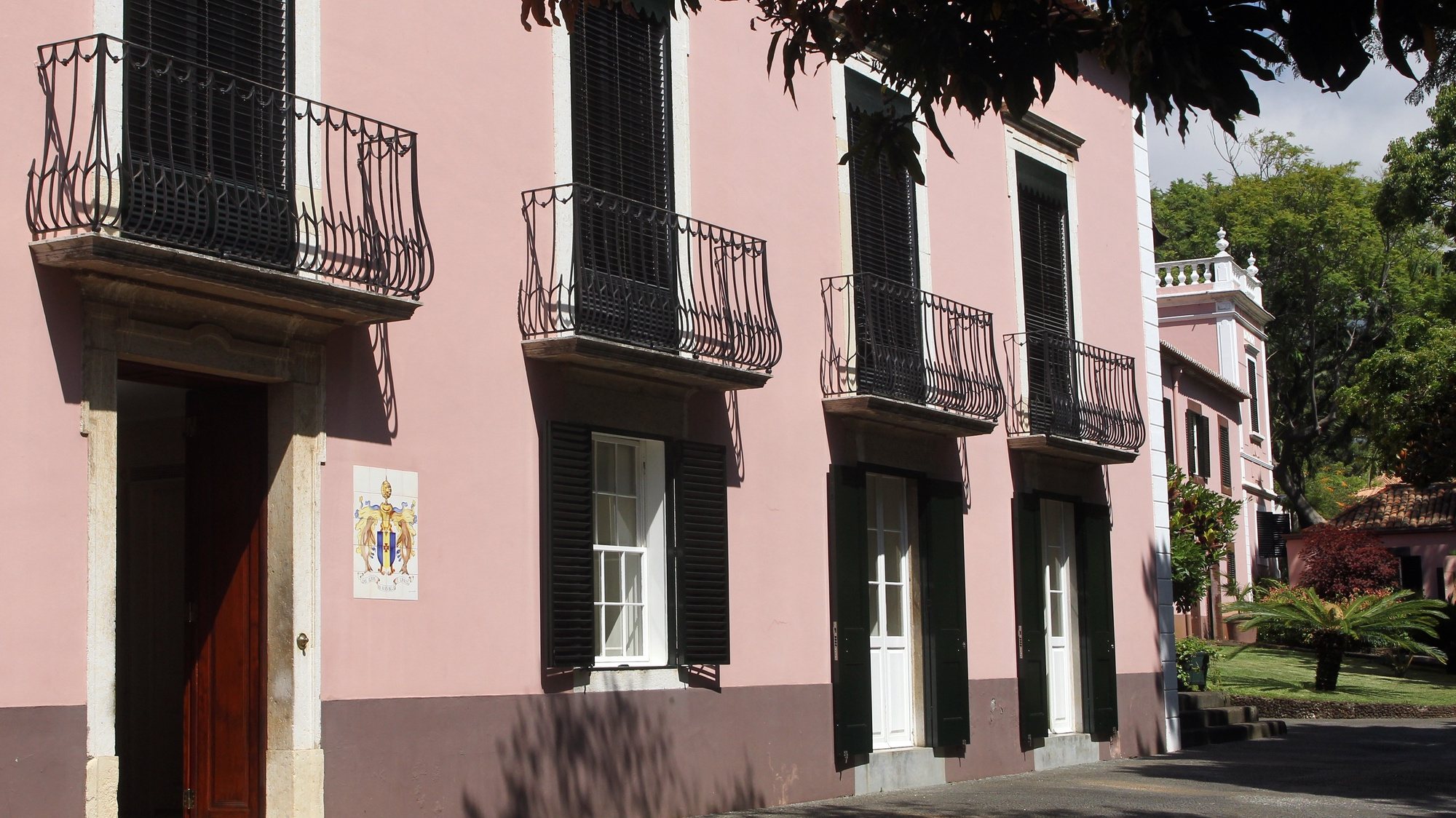 A Quinta Vigia, é atualmente a residência oficial do Governo Regional da Madeira, Funchal, Ilha da Madeira, 17 de março de 2021. A Quinta Vigia, é também conhecida como Quinta das Angústias e Quinta Lambert. HOMEM GOUVEIA/LUSA