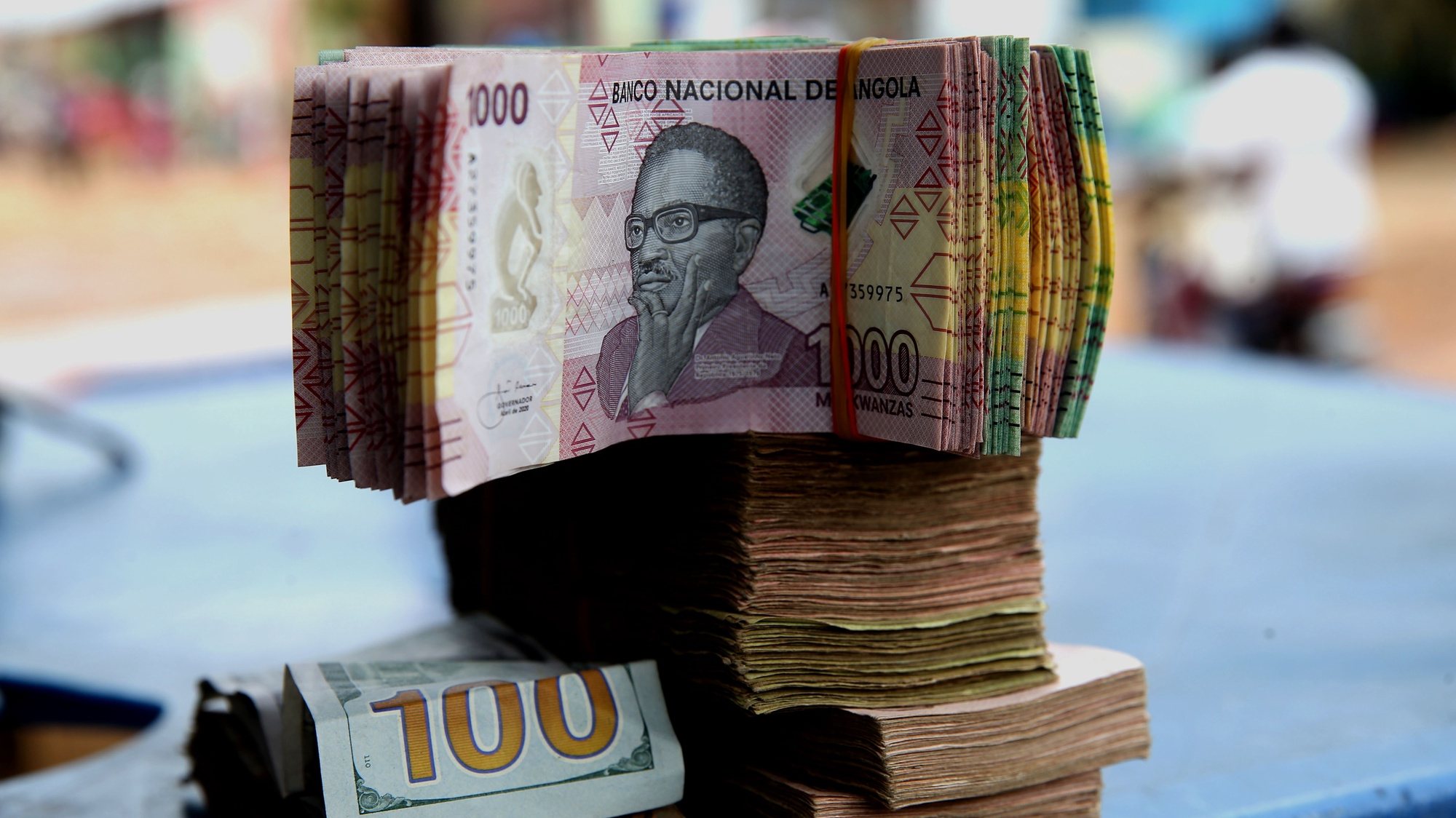 Major Lussati transferia dinheiro de Angola através de sócio português imagem imagem imagem