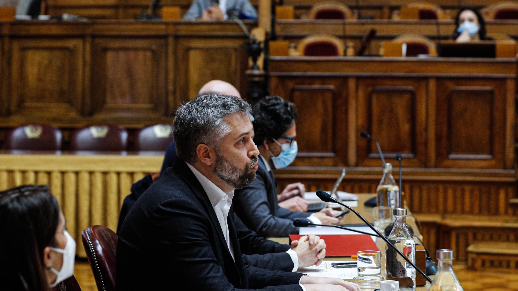 O ministro das Infraestruturas e da Habitação, Pedro Nuno Santos, intervém durante a sua audição perante a Comissão de Economia, Inovação, Obras Públicas e Habitação, na Assembleia da República, em Lisboa, 24 de março de 2021. ANTÓNIO COTRIM/LUSA