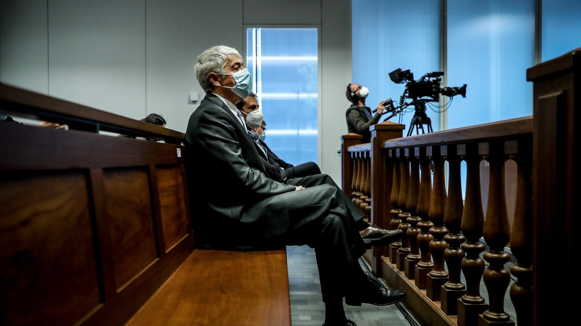 The defendant and former Prime Minister Jose Socrates during the reading of the instructional decision of the high-profile corruption case known as Operation Marques, at the Justice Campus in Lisbon, Portugal, 09 April 2021. Operation Marques has 28 defendants - 19 people and 9 companies - including former Prime Minister Jose Socrates, banker Ricardo Salgado, businessman and friend of Socrates Carlos Santos Silva, and senior executives of Portugal Telecom, and is related to crimes of active and passive corruption, money laundering, document forgery, and tax fraud.  MARIO CRUZ/POOL/LUSA