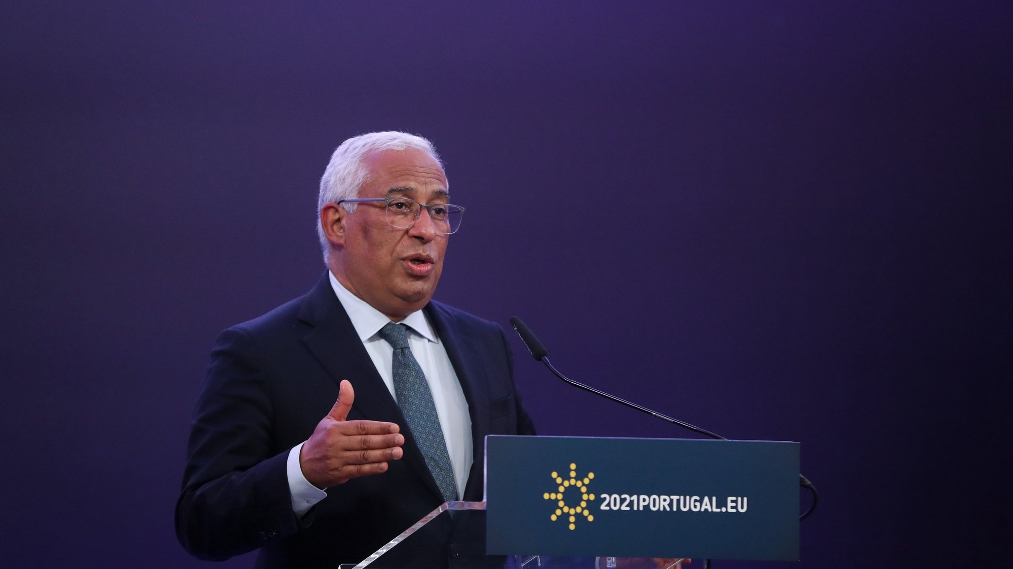 epa09097926 Portuguese Prime Minister, Antonio Costa, speaks during the press conference at the end of the European Council meeting, at Centro Cultural de Belem, Lisbon, Portugal, 25 March 2021.  EPA/MARIO CRUZ