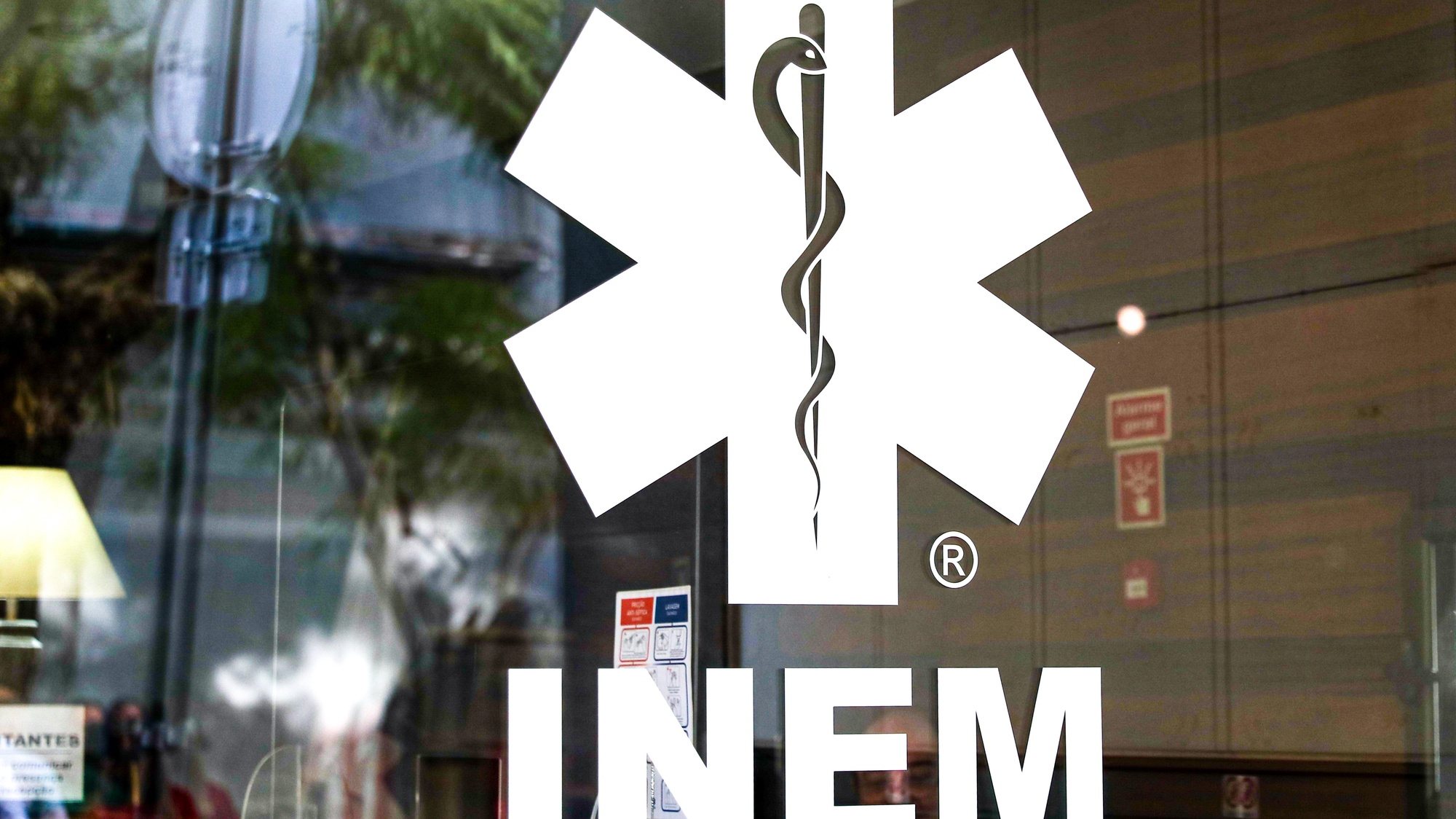 Logótipo do INEM - Instituto Nacional de Emergência Médica. Lisboa, 23 de outubro de 2021. ANTÓNIO COTRIM/LUSA