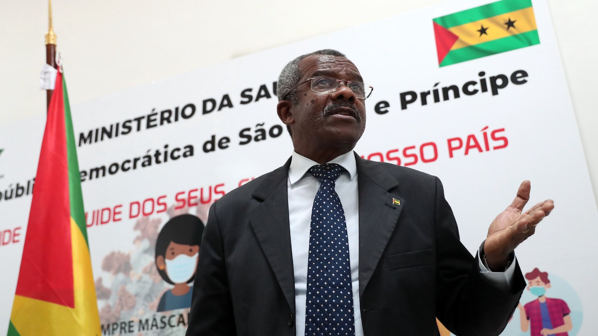 O ministro da Saúde de São Tomé e Príncipe, Edgar Neves, durante uma entrevista à Agência Lusa, São Tomé, São Tomé e Príncipe, 20 de julho de 2021. (ACOMPANHA TEXTO DE 21/07/2021)  NUNO VEIGA/LUSA