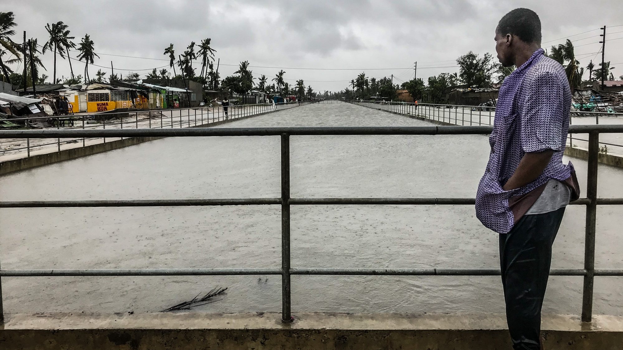 Beira acorda com inundações e destruição após ciclone Eloise atingir centro de Moçambique