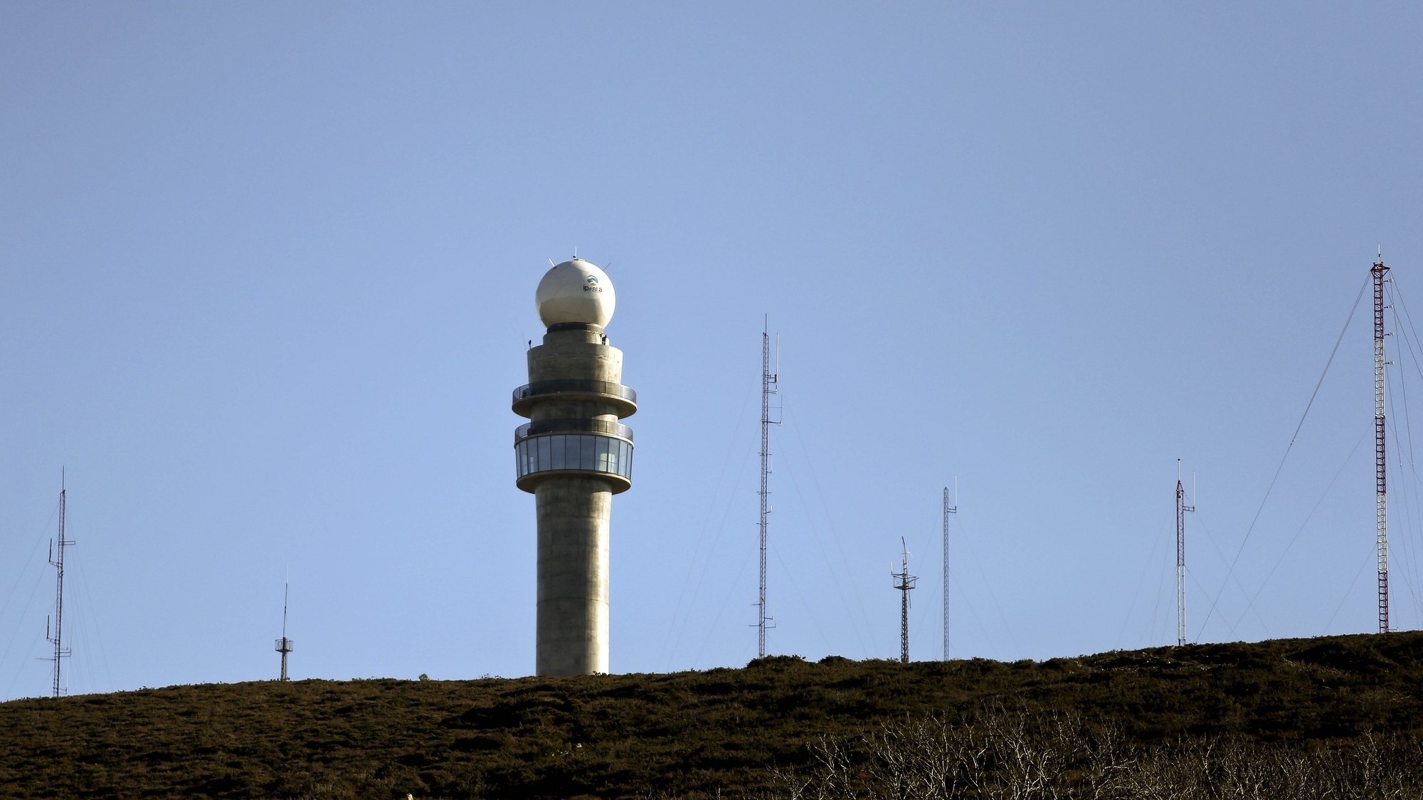 Radar meteorológico de Arouca, na Serra da Freita, hoje inaugurado pelo Presidente da República, Aníbal Cavaco Silva (ausente da foto), Arouca, 18 Fevereiro 21015. ESTELA SILVA/LUSA