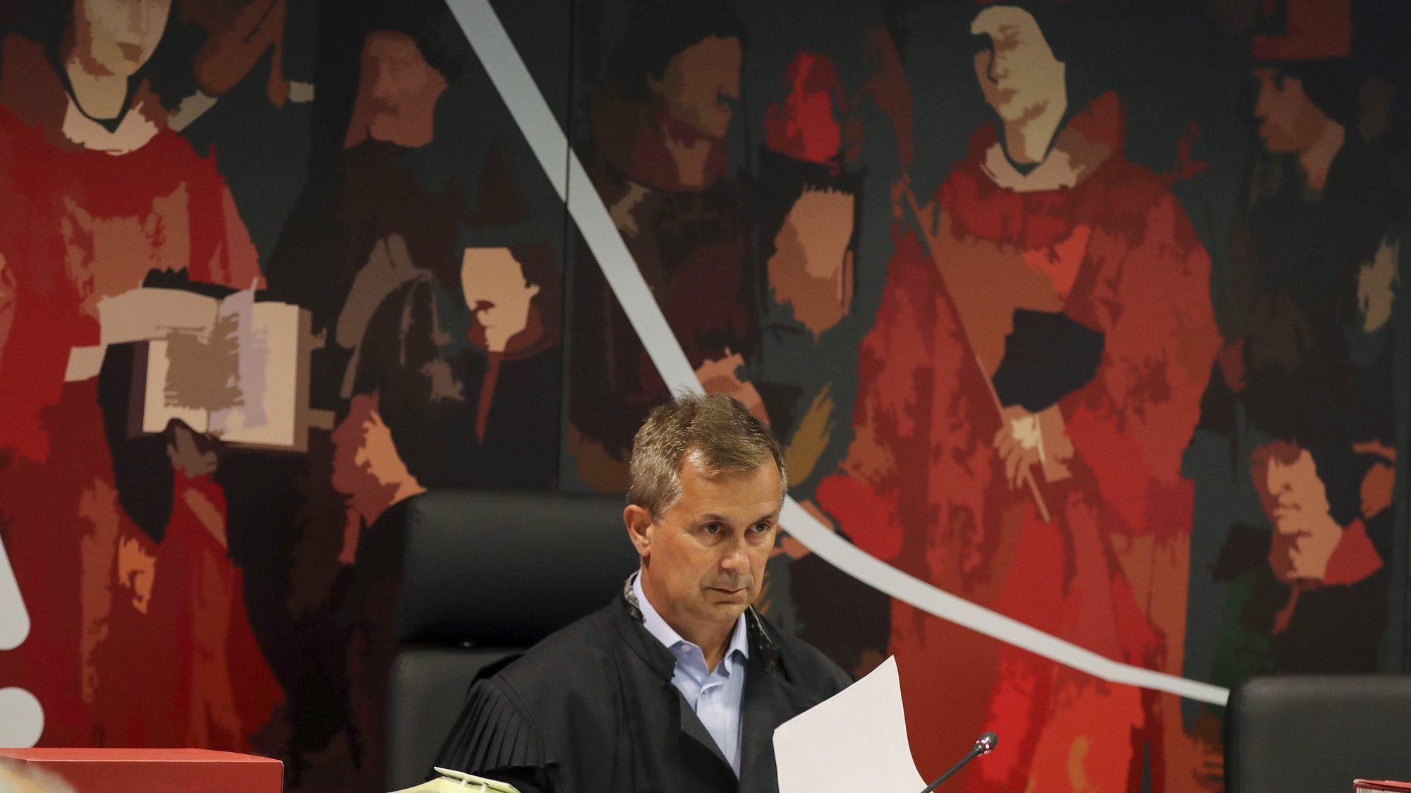 O juiz Ivo Rosa no início da fase instrutória do processo BES/GES, no Campus da Justiça, em Lisboa, 26 de abril de 2022. MANUEL DE ALMEIDA/LUSA