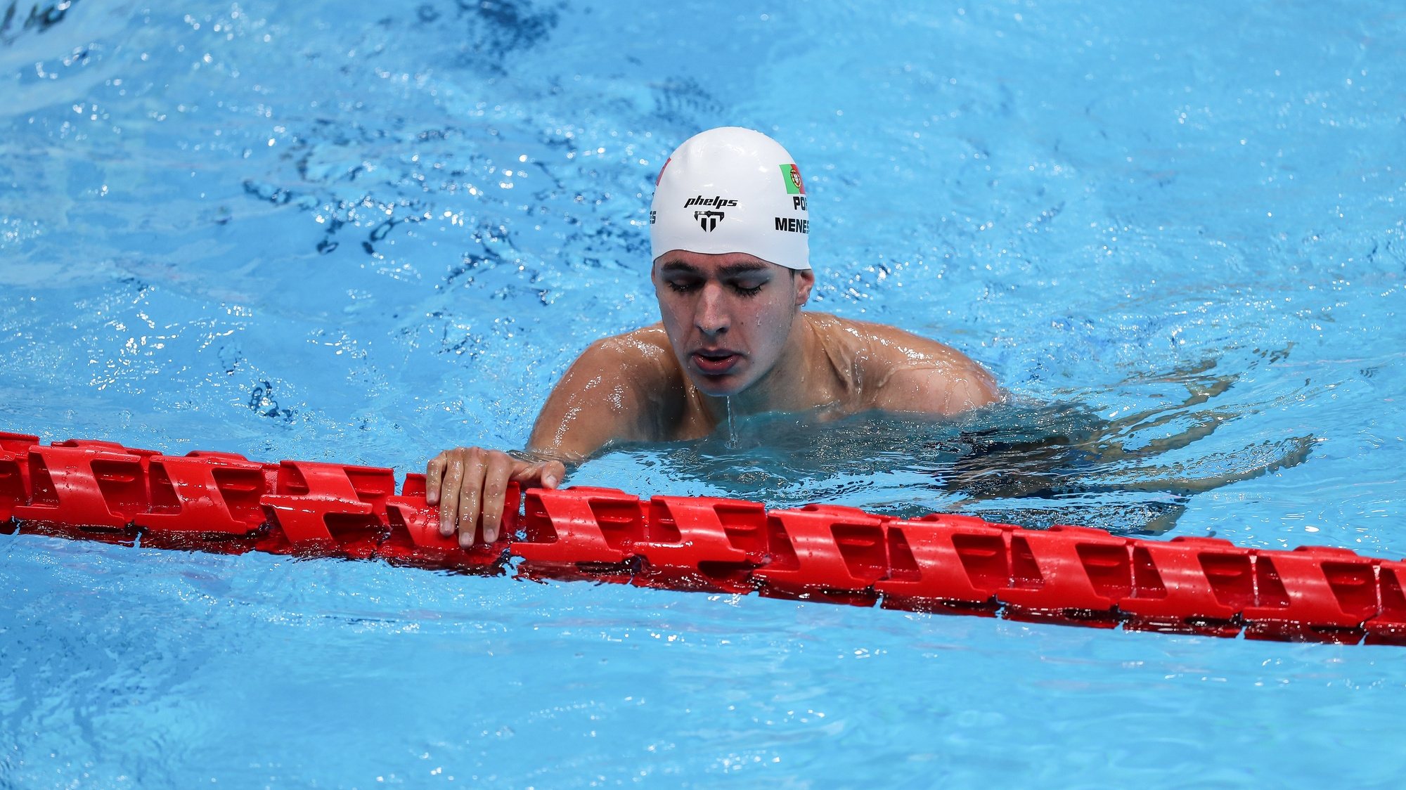 O nadador português, Marco Meneses após a final da prova masculina de natação de 100 metros costas  S11 esta tarde no Centro Aquatico de Tóquio, nos jogos Paralímpicos de Toquio 2020, Japão, 28 de agosto de 2021. MIGUEL A. LOPES/LUSA