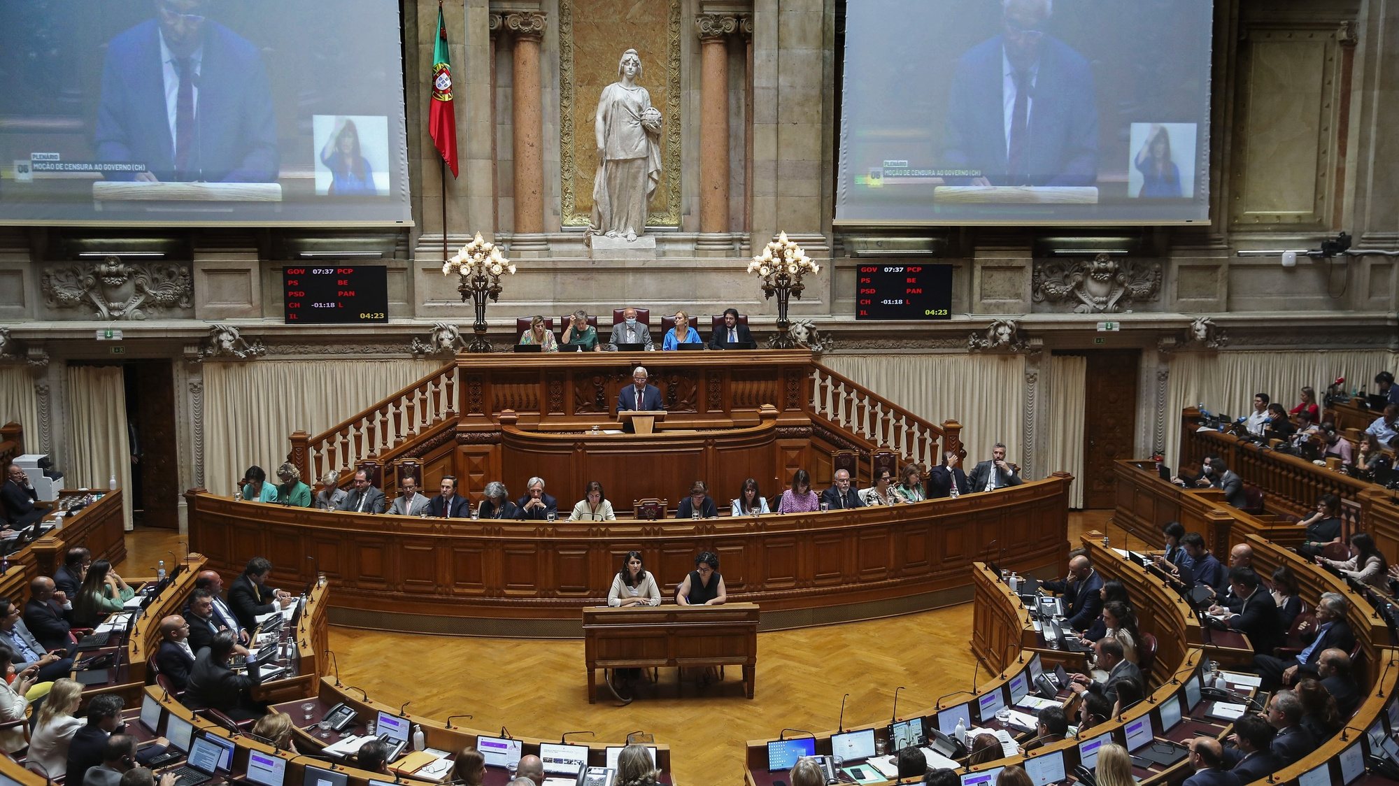 O primeiro-ministro, António Costa, intervém durante o debate da Moção de censura ao Governo, apresentada pelo Chega, que decorreu na Assembleia da República, em Lisboa, 06 de julho de 2022. ANTÓNIO COTRIM/LUSA