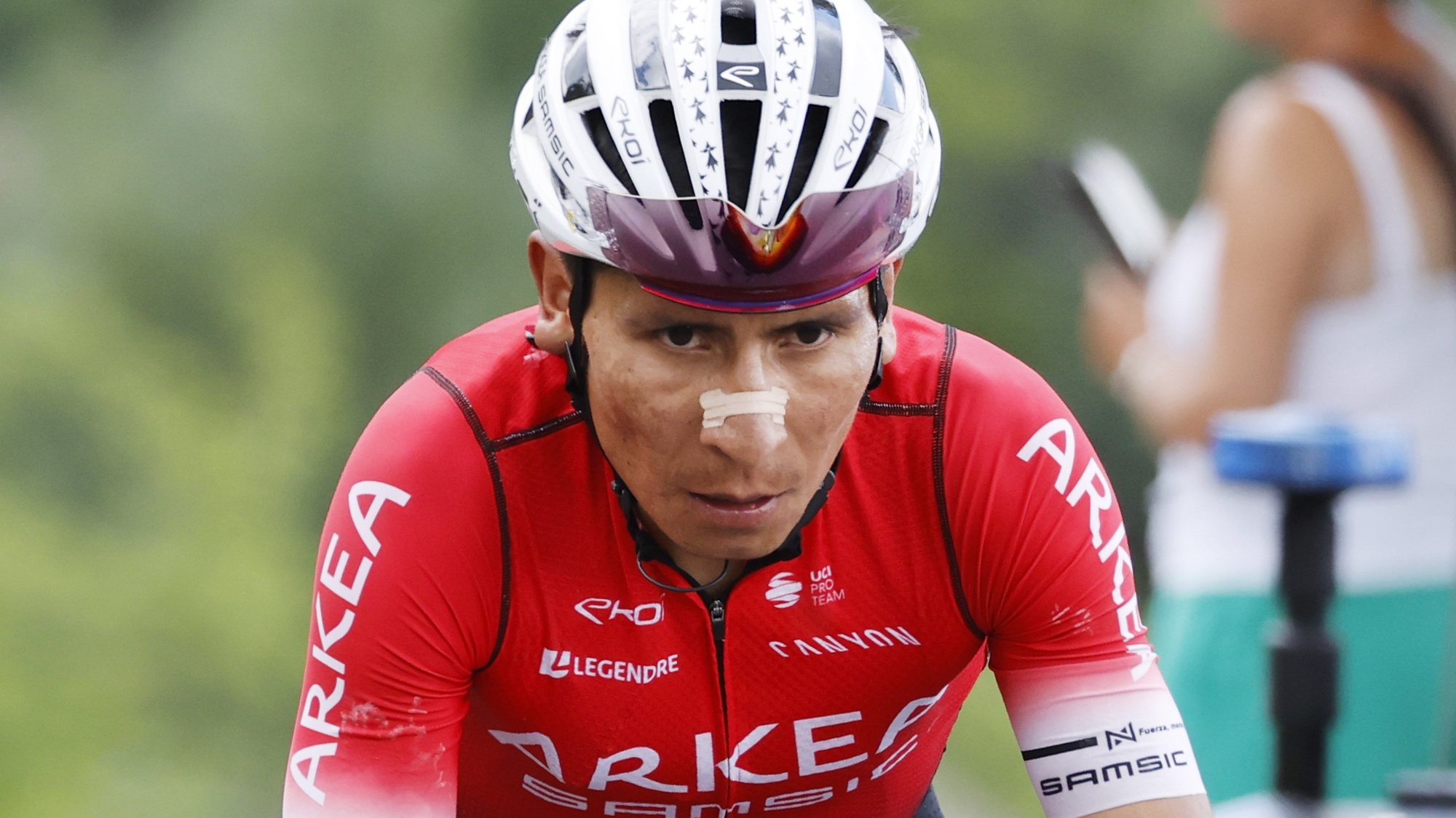 epa10069060 Colombian rider Nairo Quintana of Team Arkea Samsic in action during the 11th stage of the Tour de France 2022 over 151.7km from Albertville to the Col du Granon Serre Chevalier in the commune of Saint-Chaffrey, France, 13 July 2022.  EPA/YOAN VALAT