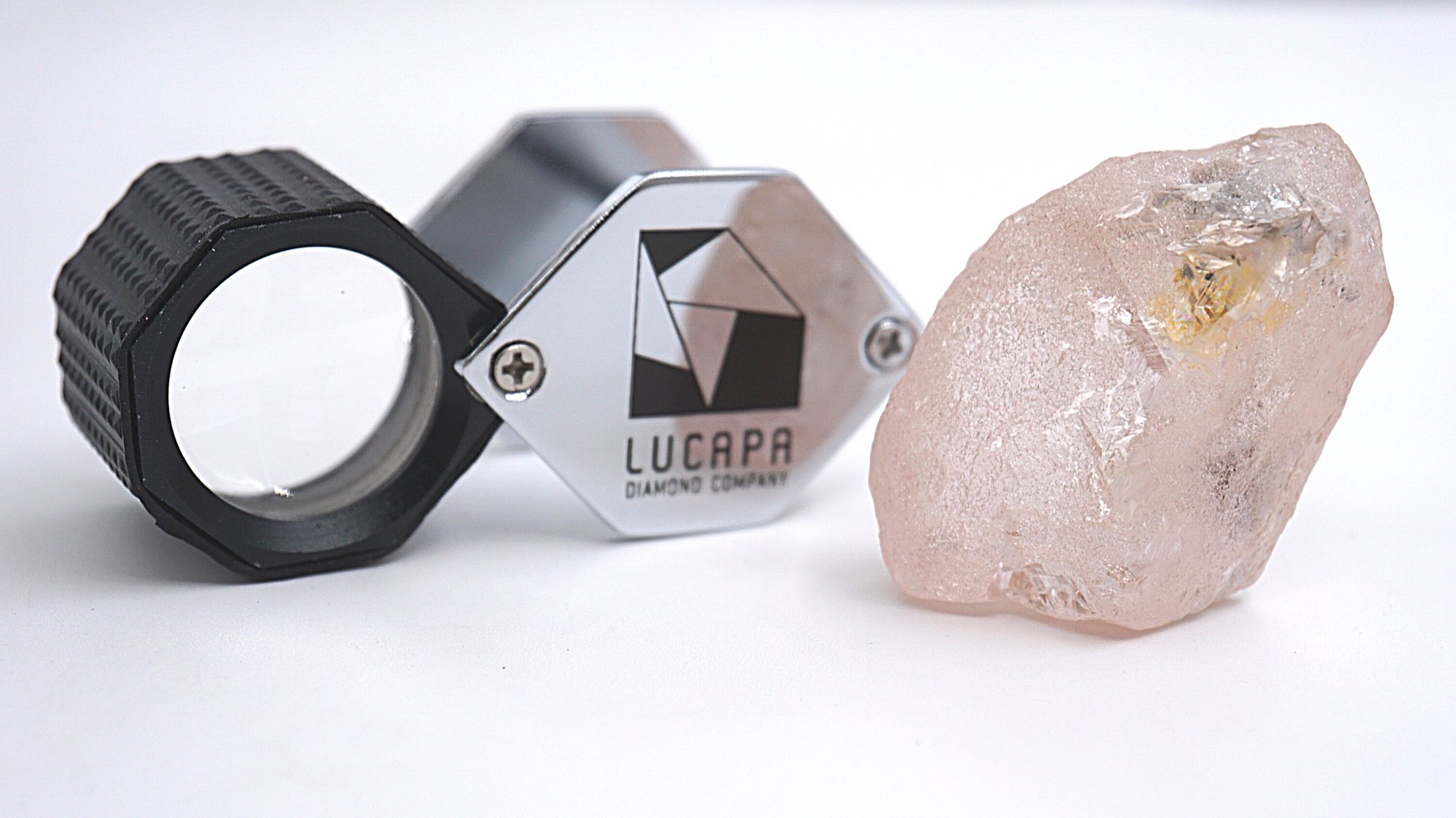 epa10094486 A handout photo made available by the Lucapa Diamond Company shows a 170 carat pink diamond recovered from Lulo, Angola 27 July 2022. A big pink diamond of 170 carats was discovered in Angola and is claimed to be the largest such gemstone found in 300 years. Called the Lulo Rose the diamond was found at the Lulo alluvial diamond mine in Angola according to the mineâ€™s owner, the Lucapa Diamond Company.  EPA/Lucapa Diamond Company HANDOUT  HANDOUT EDITORIAL USE ONLY/NO SALES