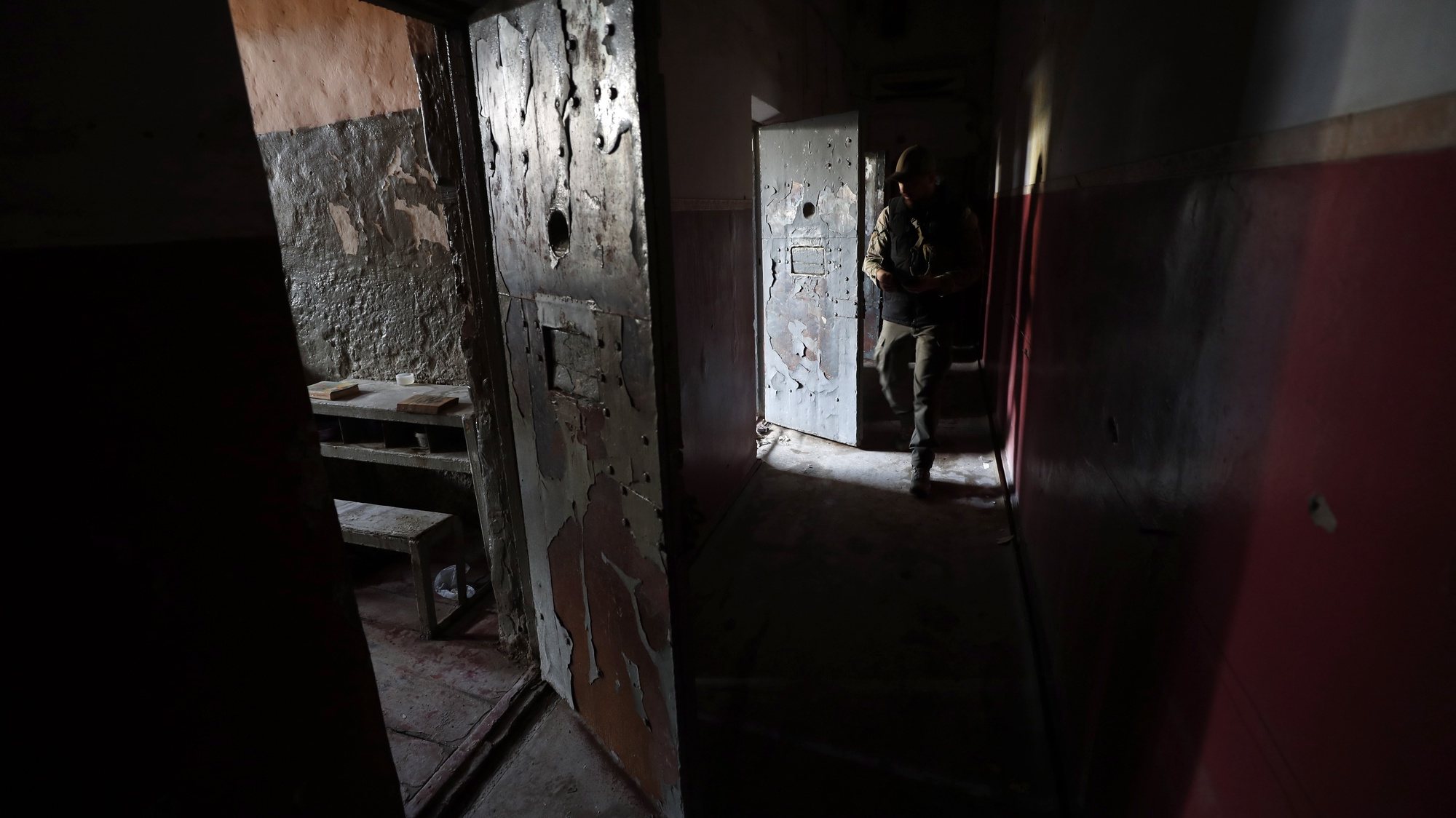 epa10233324 View into one room presented by a Ukrainian administrative officer in a building allegedly used by Russian troops as a dentention site, in Izyum, Ukraine, 09 October 2022. Russian troops entered Ukraine territory in February 2022, starting a conflict that has provoked destruction and a humanitarian crisis. Parts of Kharkiv region were de-occupied by Russian forces in September.  EPA/ATEF SAFADI