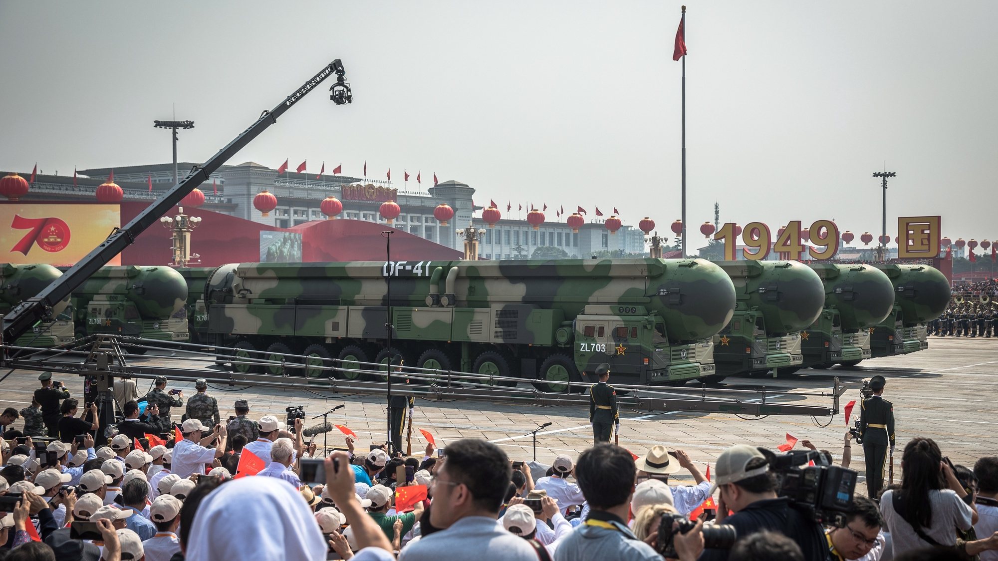epa07884544 Military vehicles carrying the DF-41 intercontinental nuclear missile roll past Tiananmen Square during a military parade marking the 70th anniversary of the founding of the People&#039;s Republic of China, in Beijing, China, 01 October 2019. China commemorates the 70th anniversary of the founding of the People&#039;s Republic of China on 01 October 2019 with a grand military parade and mass pageant.  EPA/ROMAN PILIPEY