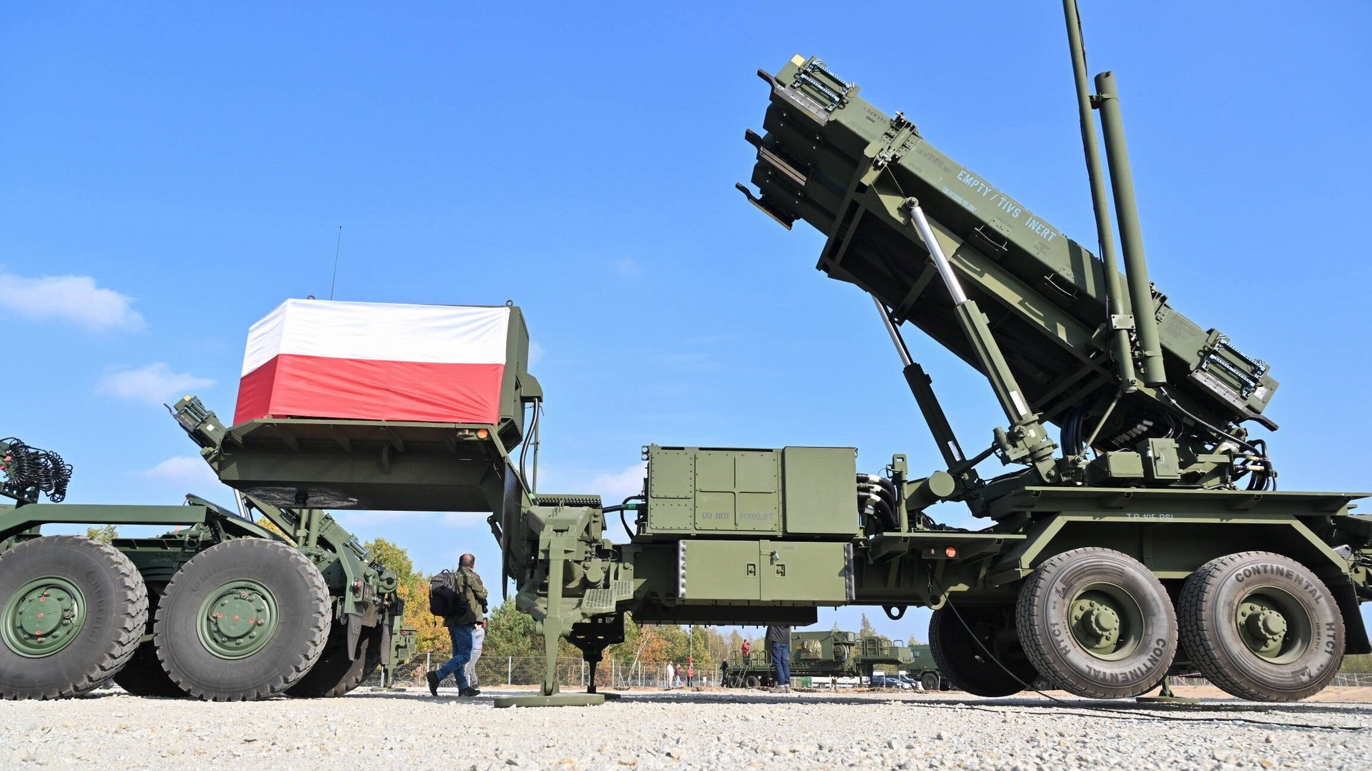 epa10243749 The US MIM-104 Patriot surface-to-air missile system presented at the Field Training Center of the Artillery and Armament Training Center in Torun, Poland, 14 October 2022.  EPA/Tytus Zmijewski POLAND OUT