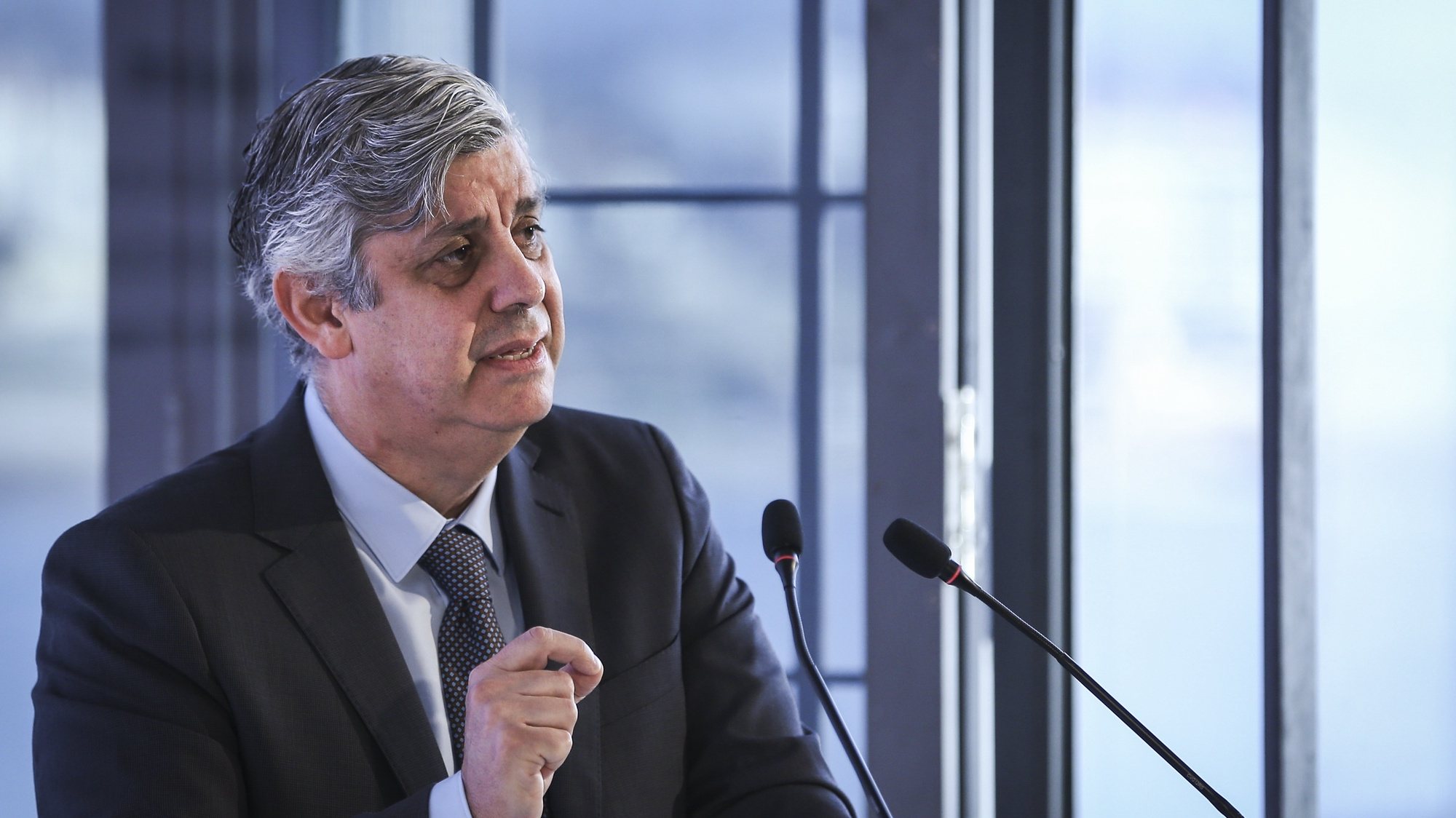 O governador do Banco de Portugal, Mário Centeno, discursa durante o encontro Anual do Conselho da Diáspora Portuguesa no Palácio da Cidadela, em Cascais, 21 de dezembro de 2022. RODRIGO ANTUNES/LUSA