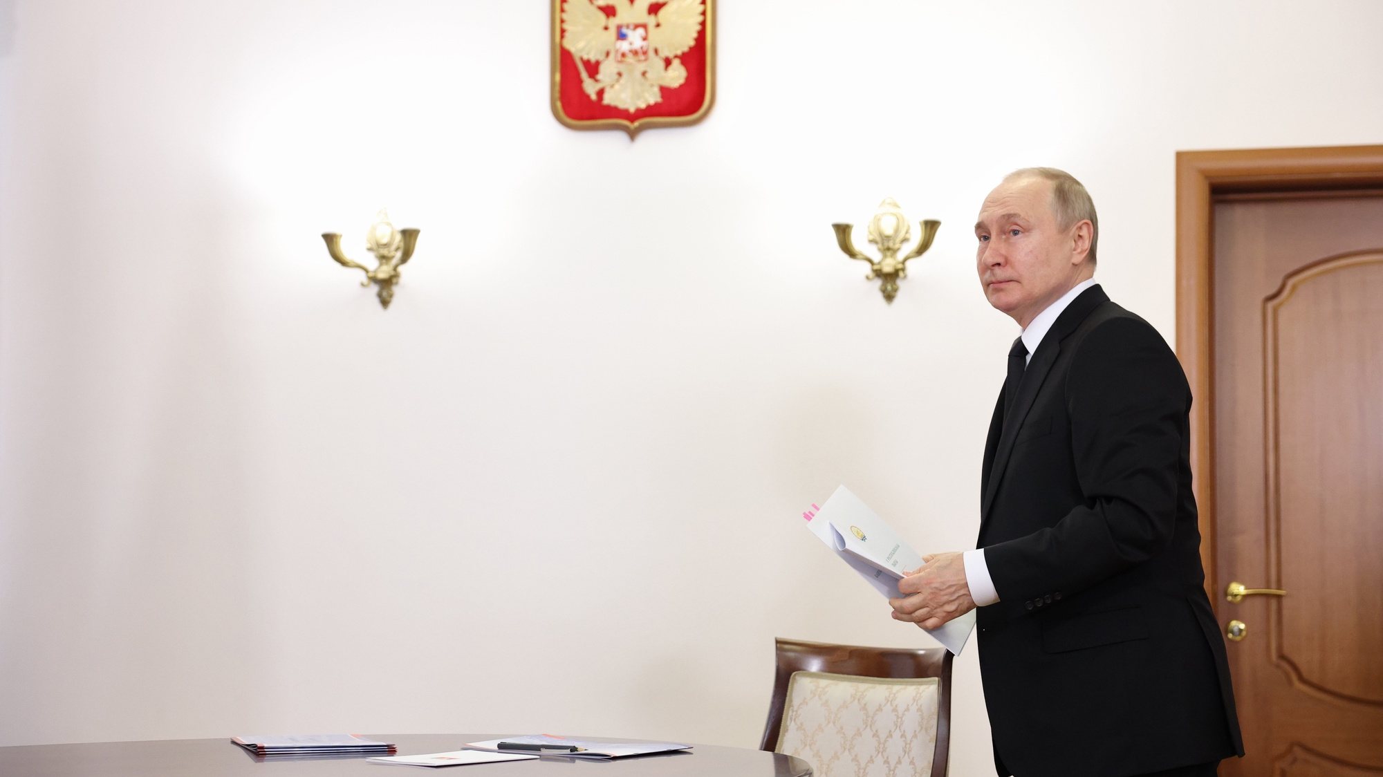 epa10402957 Russian President Vladimir Putin enters a hall for meeting with Head of Bashkortostan Radiy Khabirov (not pictured) in Ufa, Bashkortostan state, Russia, 13 January 2023. Putin arrived to Ufa to attend a farewell ceremony for Murtaza Rakhimov, who served as the first president of the Republic of Bashkortostan between 1993 and 2010 and died on 11 January 2023.  EPA/SERGEI BOBYLEV/SPUTNIK/KREMLIN POOL / POOL MANDATORY CREDIT