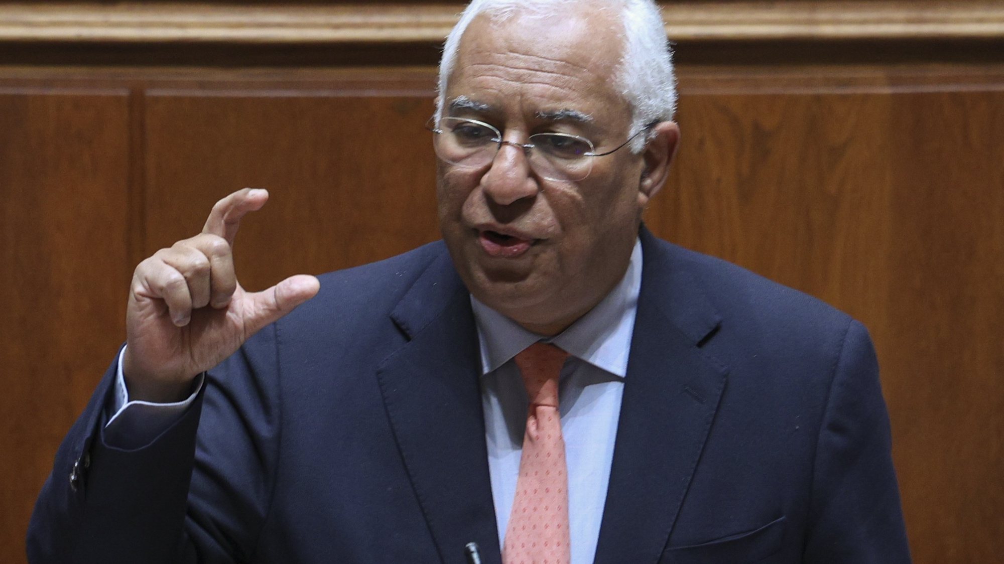 O primeiro-ministro, António Costa, intervém durante o debate parlamentar sobre política geral, na Assembleia da República, em Lisboa, 22 de março de 2023. ANTÓNIO COTRIM/LUSA