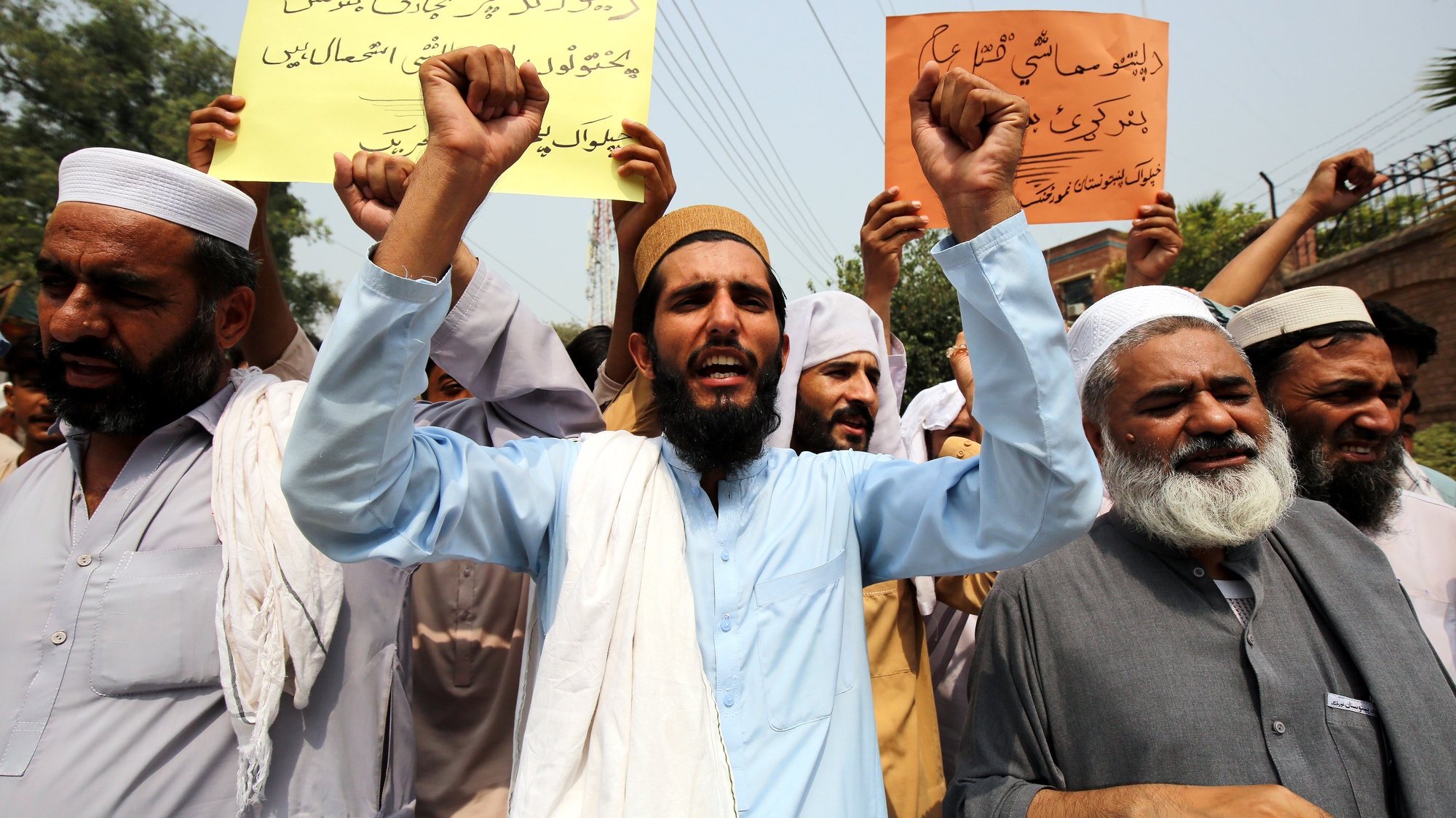 epa10858418 Ethnic Pashtuns shout slogans during a protest to demand reopening the Toorkham border with Afghanistan, in Peshawar, Pakistan, 13 September 2023. The primary border crossing between Pakistan and Afghanistan at Torkham has been closed since 06 September due to clashes between the two countries&#039; security forces over the construction of an Afghan check-post. This crossing is responsible for about 65 percent of cross-border traffic and has been closed numerous times in the past due to bilateral tensions, often involving incidents of firing. It has been a constant point of contention between the two countries, as the Afghan government does not recognize the porous border and instead refers to it as the Durand Line, a name given by the British during the colonial era. Additionally, Afghanistan claims some territory currently under Pakistan&#039;s control.  EPA/BILAWAL ARBAB