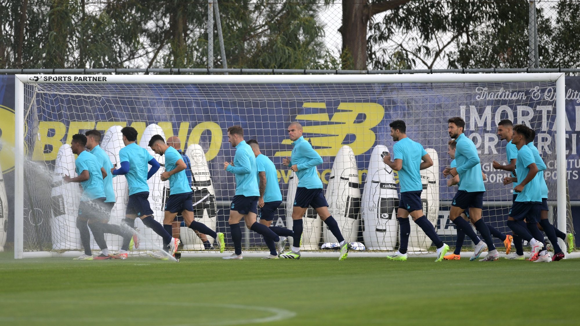 FC Porto&#039;s players in action during a training session at Olival Training Center in Vila Nova de Gaia, north of Portugal, 18 September 2023. FC Porto will face Shakhtar Donetsk on 19 September in the group H of the UEFA Champions League Group Stage. FERNANDO VELUDO/LUSA