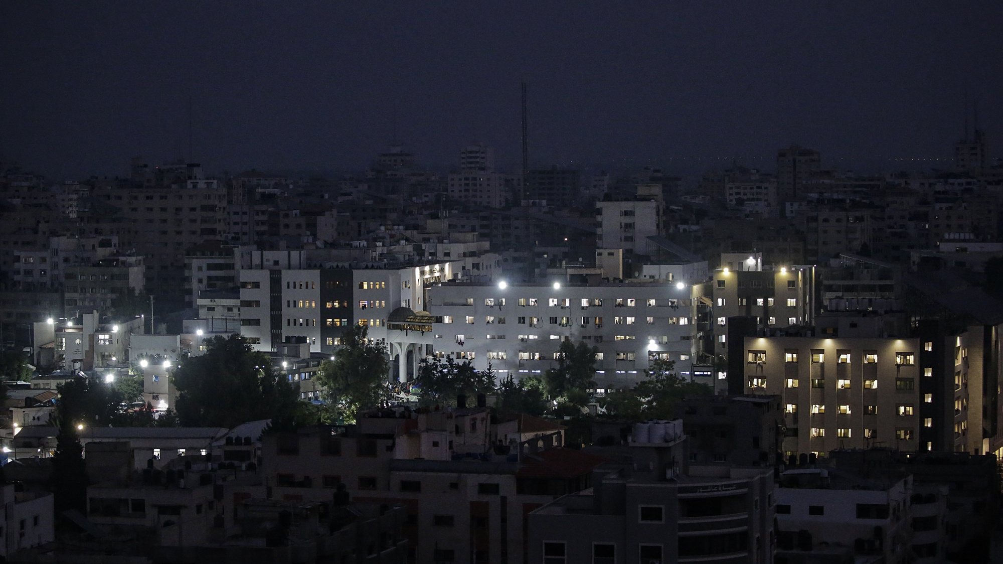 Israel diz ter encontrado esconderijo do Hamas sob hospital de Gaza