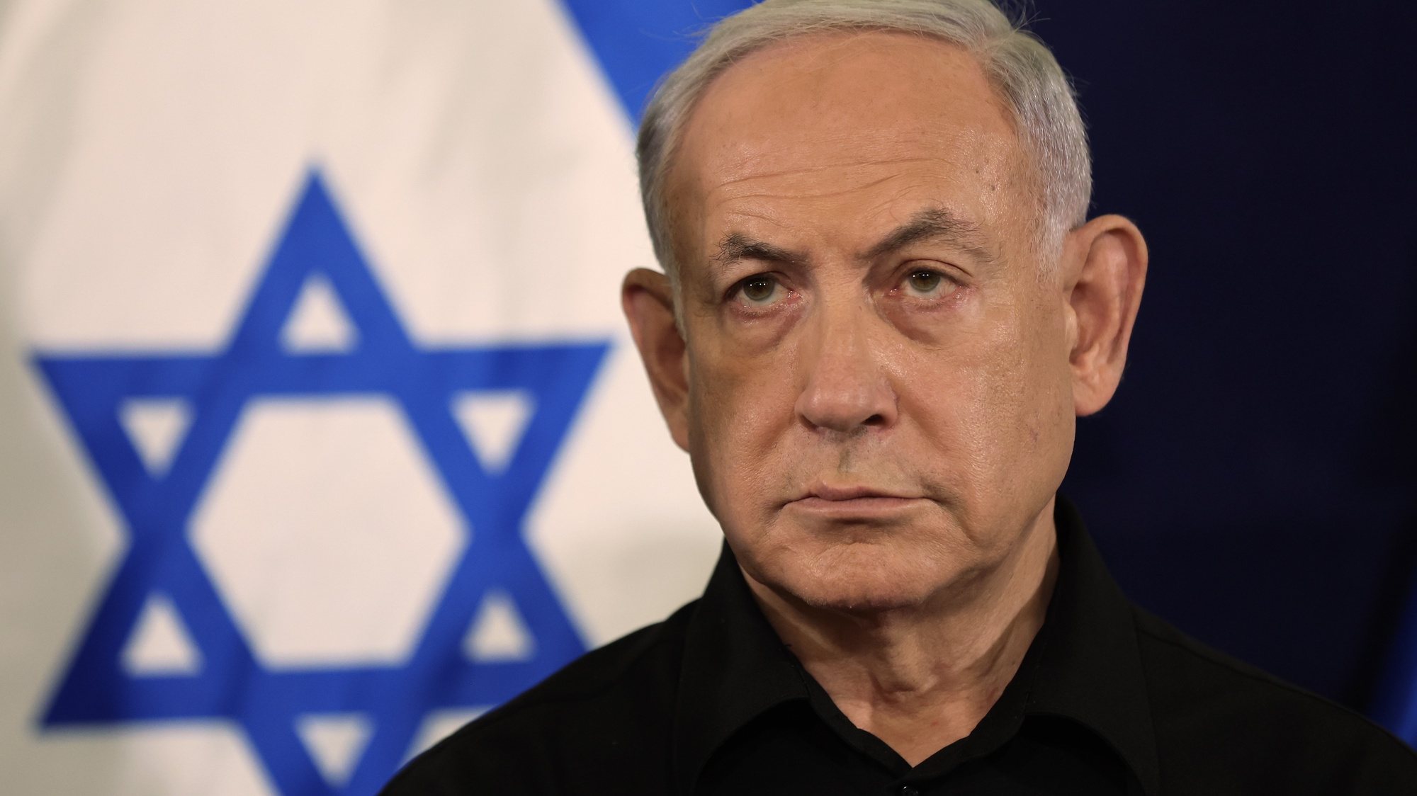 epa10945791 Israel&#039;s Prime Minister Benjamin Netanyahu addresses a press conference in The Kirya military base in Tel Aviv, Israel, 28 October 2023.  EPA/ABIR SULTAN / POOL