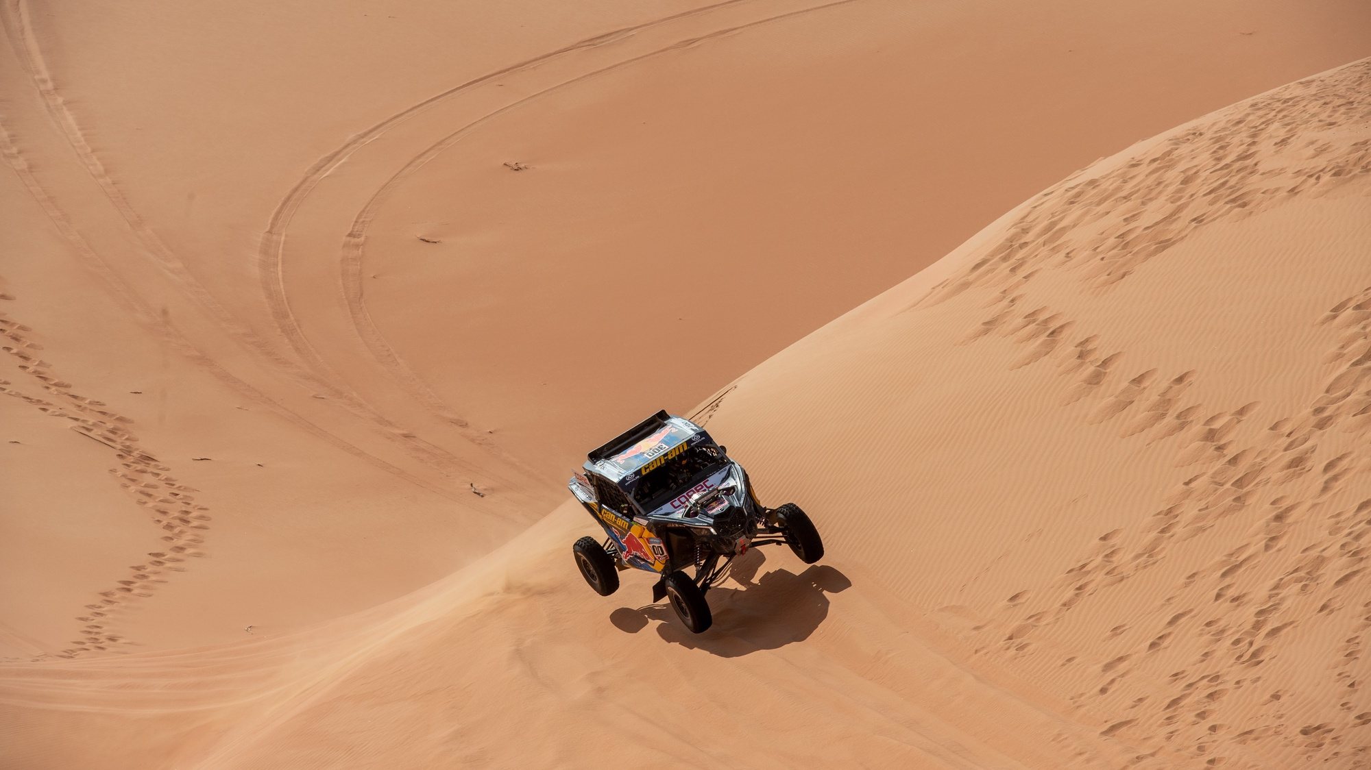 epa10403587 Chilean driver Lucas Del Rio and Argentinian driver Bruno Jacomy driver their BRP CAN-AM Maverick XRS for South Racing CAN-AMduring the 12th stage of the Dakar Rally 2023 from  Empty Quarter to Shaybah, Saudi Arabia, 13 January 2023.  EPA/LEON JANSEN