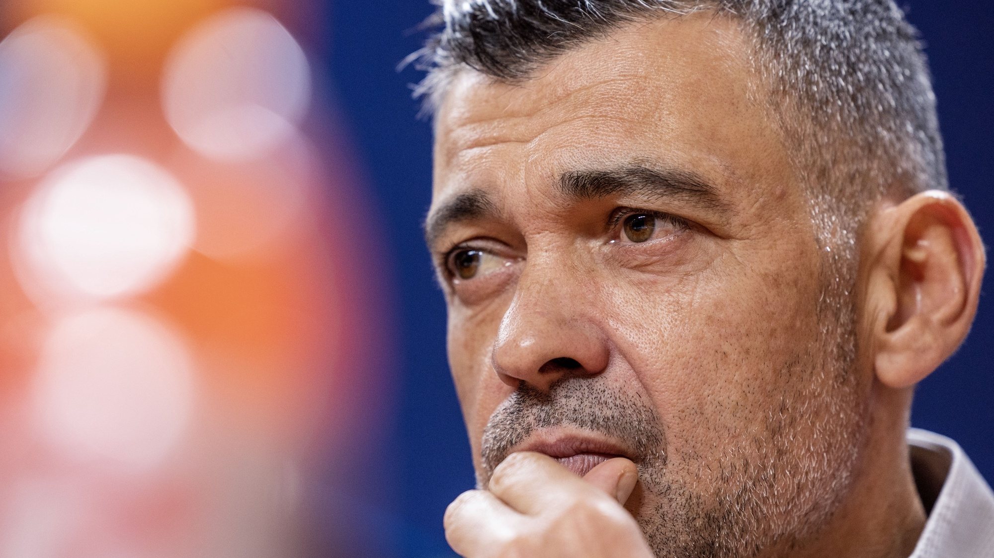 epa11024464 FC Porto&#039;s head coach Sergio Conceicao attends a press conference following a training session of the team in Vila Nova de Gaia, Portugal, 12 December 2023. FC Porto face Shakhtar Donetsk on 13 December in a UEFA Champions League group stage match.  EPA/JOSE COELHO
