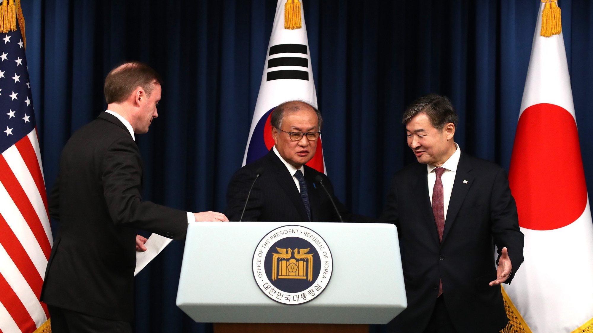 epa11018348 South Korea&#039;s National Security Adviser Cho Tae-yong (C), U.S. National Security Advisor Jake Sullivan (L) and Japan&#039;s National Security Secretariat Secretary-General Takeo Akiba (R) leave after their the joint press conference at the presidential office, in Seoul, South Korea, 09 December 2023. The meeting comes as the three countries are stepping up cooperation amid North Korea&#039;s persistent military threats and Russia&#039;s protracted war in Ukraine.  EPA/Chung Sung-Jun / POOL SOUTH KOREA OUT *** Local Caption *** SEOUL, SOUTH KOREA - DECEMBER 09: Japan&#039;s National Security Secretariat Secretary-General Takeo Akiba attends the joint press conference with U.S. National Security Advisor Jake Sullivan and South Korea&#039;s National Security Adviser Cho Tae-yong at the presidential office on December 09, 2023 in Seoul, South Korea. The meeting comes as the three countries are stepping up cooperation amid North Korea&#039;s persistent military threats and Russia&#039;s protracted war in Ukraine. (Photo by Chung Sung-Jun/Getty Images)