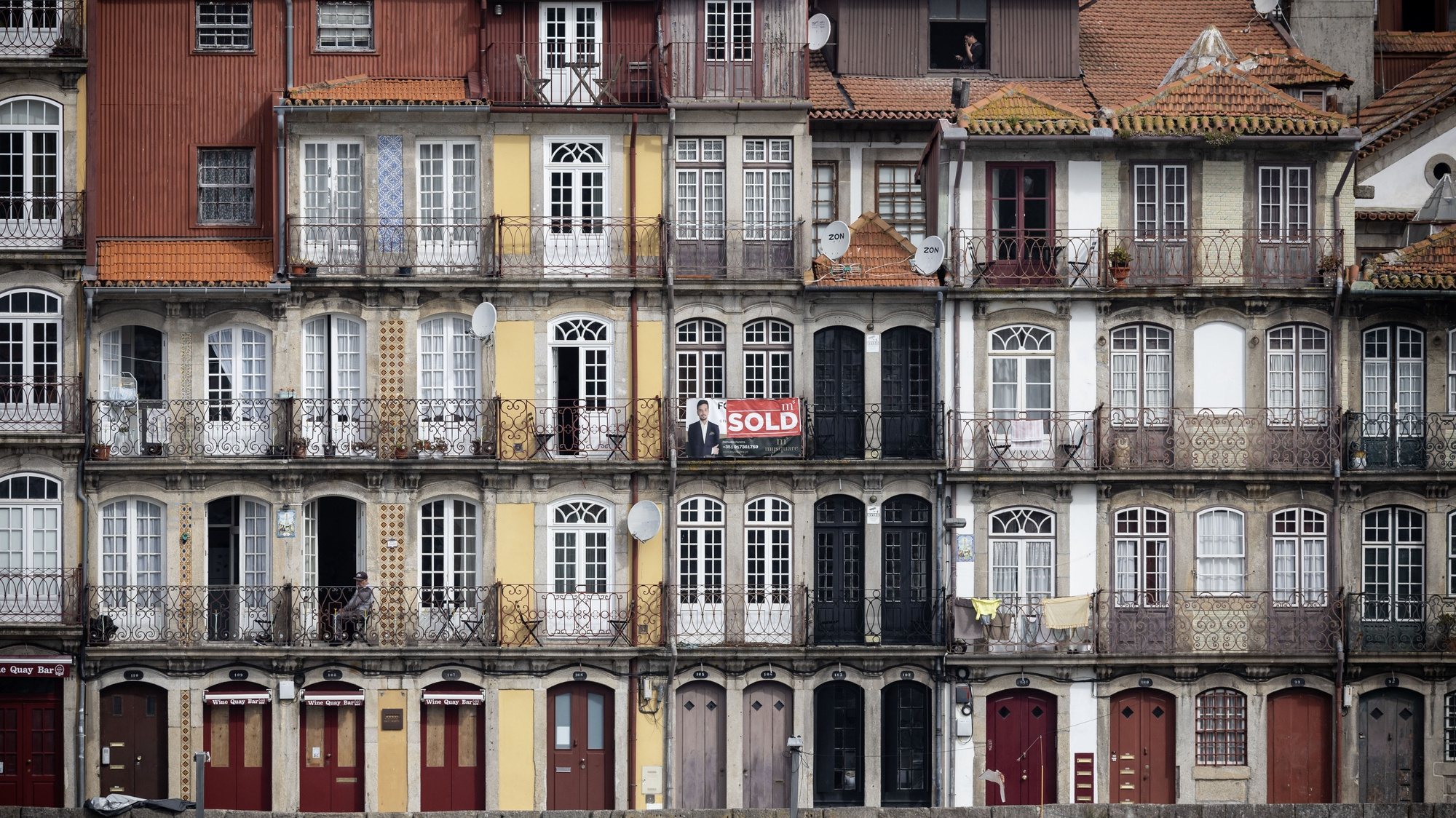 Prédios de habitação na Freguesia de Massarelos no Porto, 20 de março de 2023. JOSÉ COELHO/LUSA