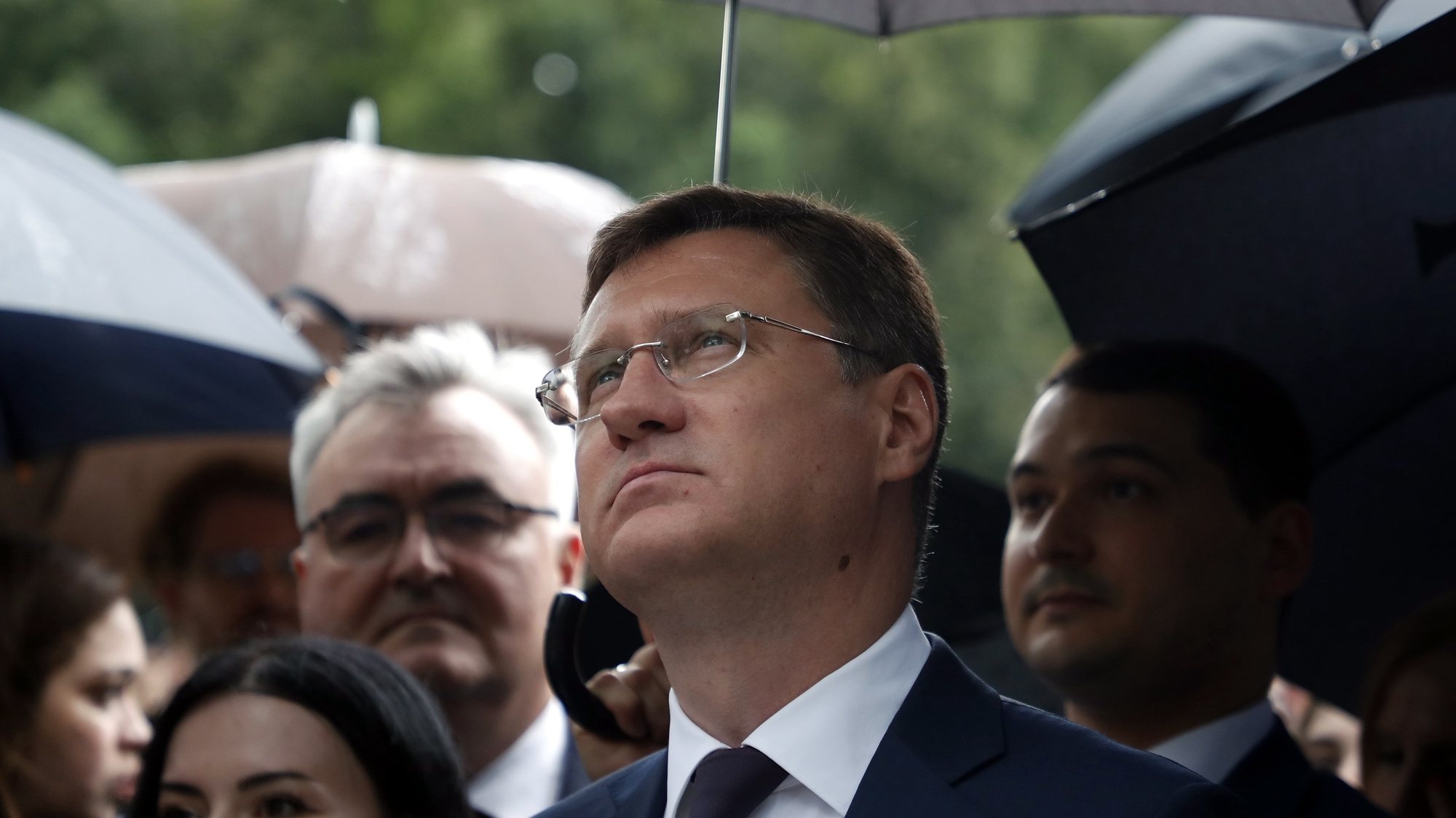 epa10755657 Russian Deputy Prime Minister Alexander Novak (C) attends the opening ceremony of a monument to Venezuelan military and political leader Simon Bolivar (1783-1830) in Moscow, Russia, 19 July 2023. The Moscow monument is a copy of the Simon Bolivar monument in Caracas.  EPA/MAXIM SHIPENKOV