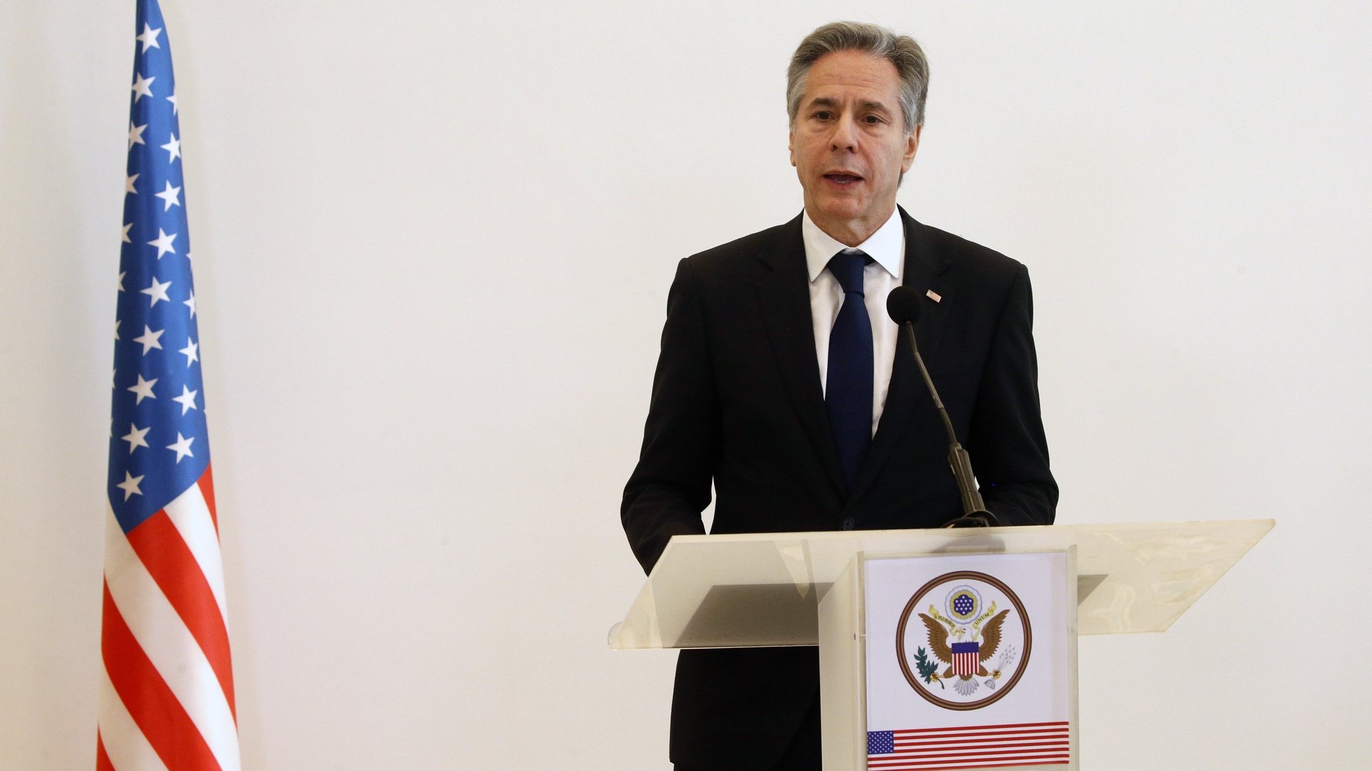 epa11098669 US Secretary of State, Antony Blinken, attends a joint press conference with the Ivorian president at the presidential residence in Abidjan, Ivory Coast, 23 January 2024. The United States Secretary of State arrived in Abidjan on 22 January for a 48-hour working visit.  EPA/LEGNAN KOULA
