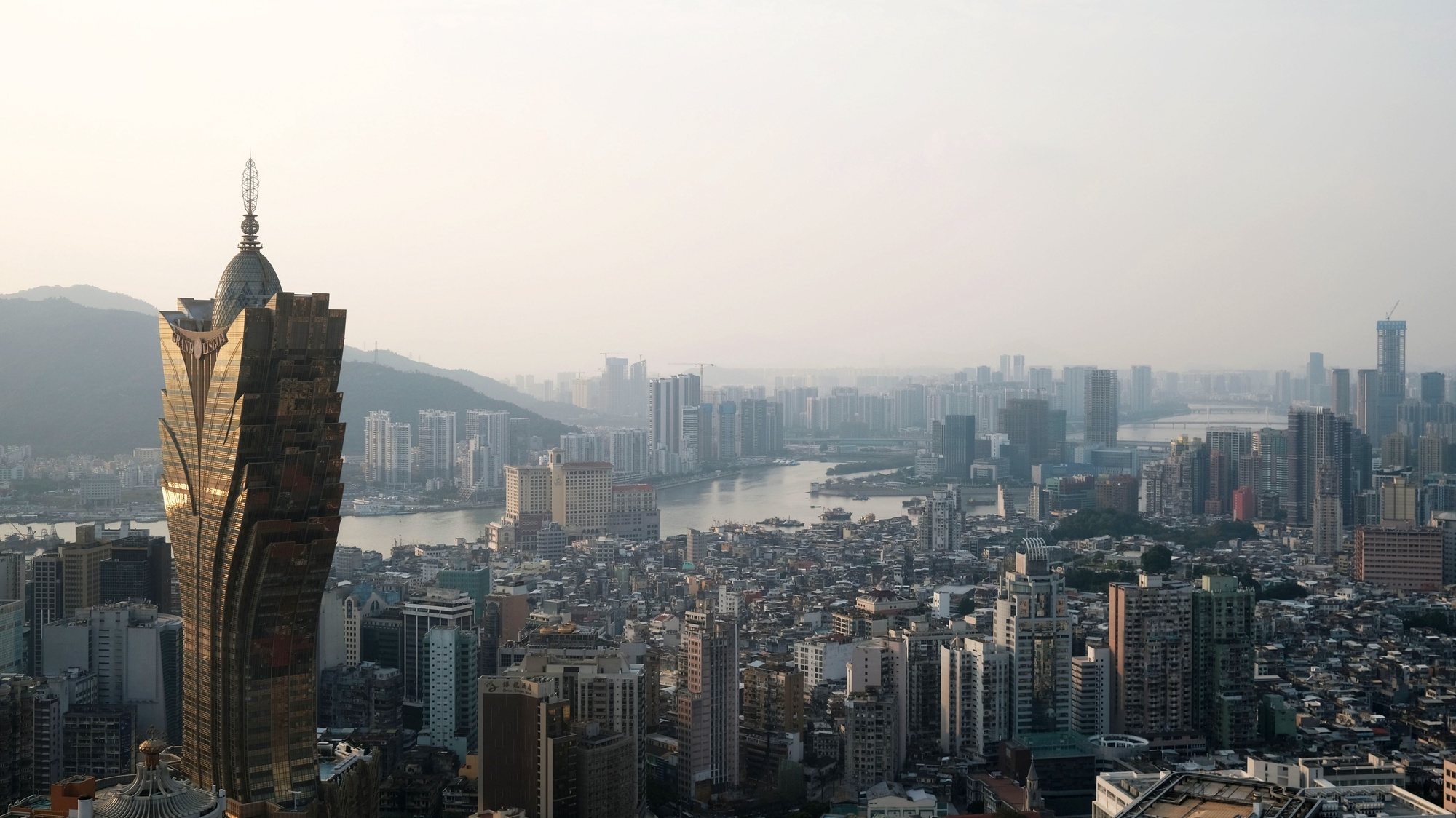 Vista parcial de Macau ao final da tarde, China, 22 de agosto de 2023. GONÇALO LOBO PINHEIRO/LUSA