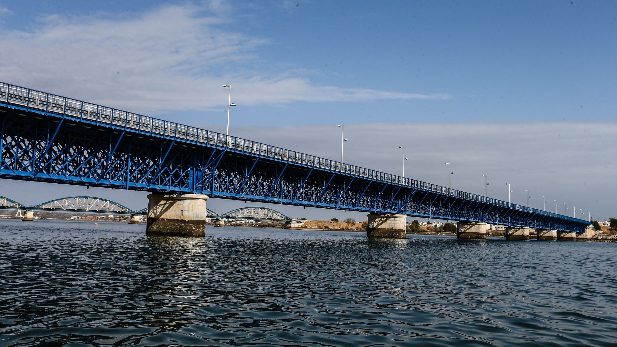 Ponte metálica de Portimão na EN125 que liga as margens do Rio Arade entre Ferragudo e Portimão, Portimão, 27 de setembro de 2017. LUÍS FORRA/LUSA